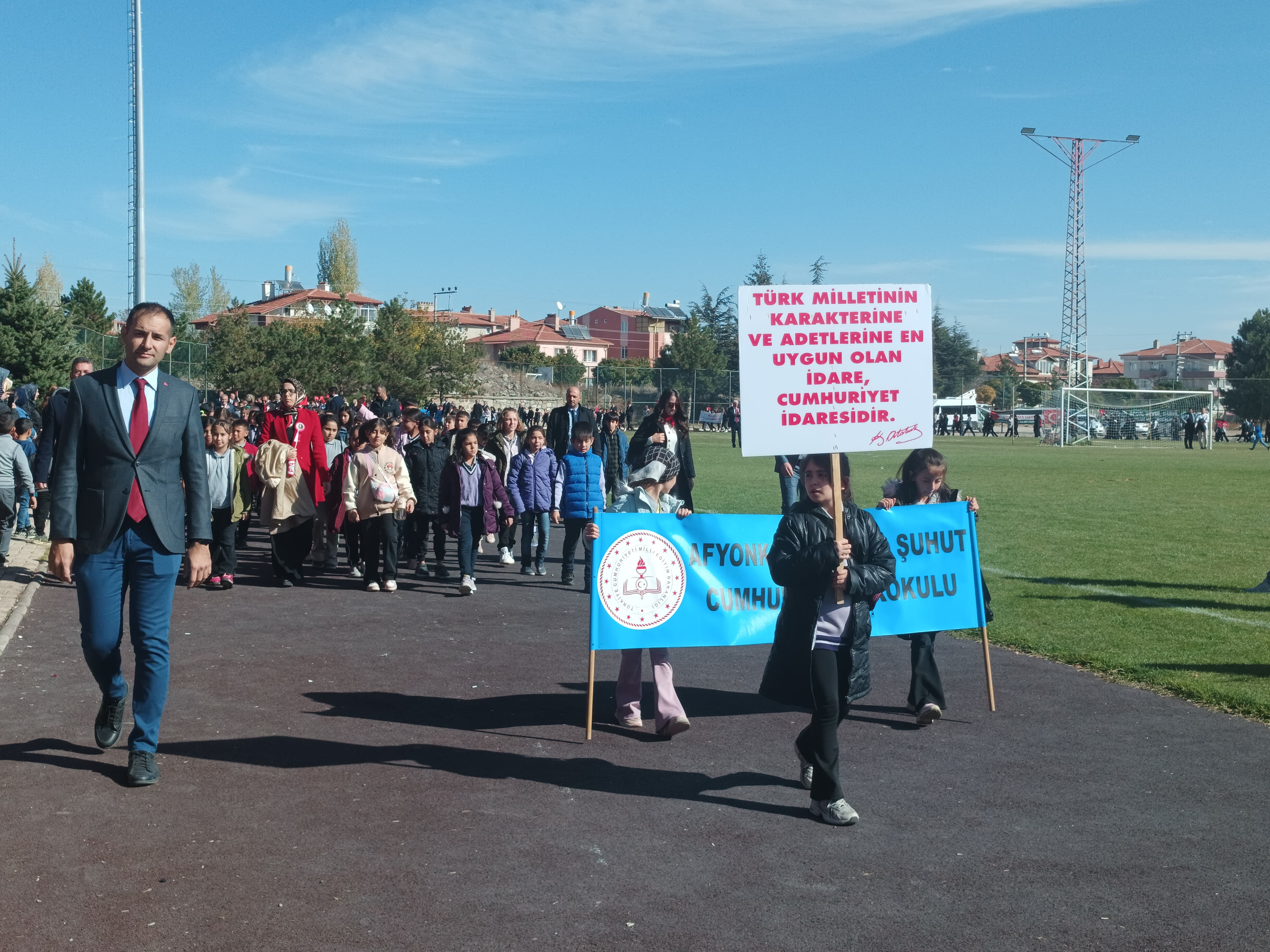 Şuhut’ta Cumhuriyet coşkusu! Cumhuriyet Bayramı kutlamaları birbirinden güzel etkinlere sahne oldu