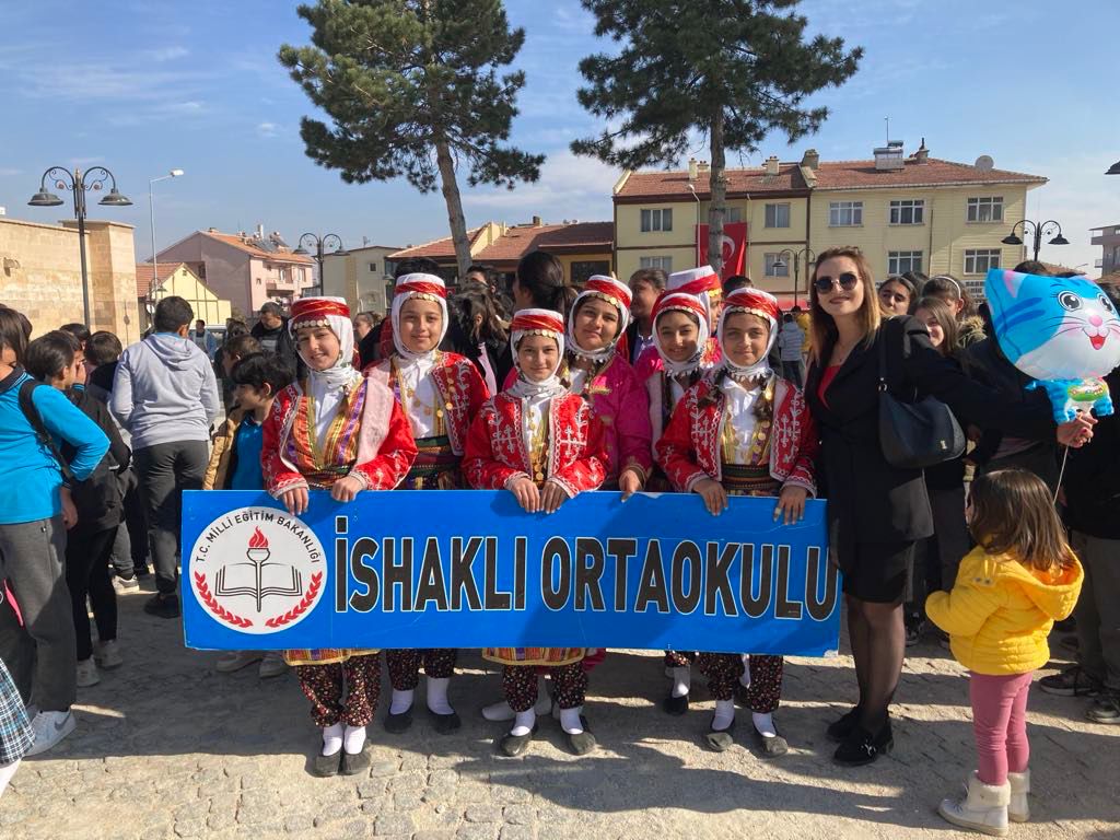 SULTANDAĞI'NDA CUMHURİYET BAYRAMI BÜYÜK BİR COŞKU İLE KUTLANDI