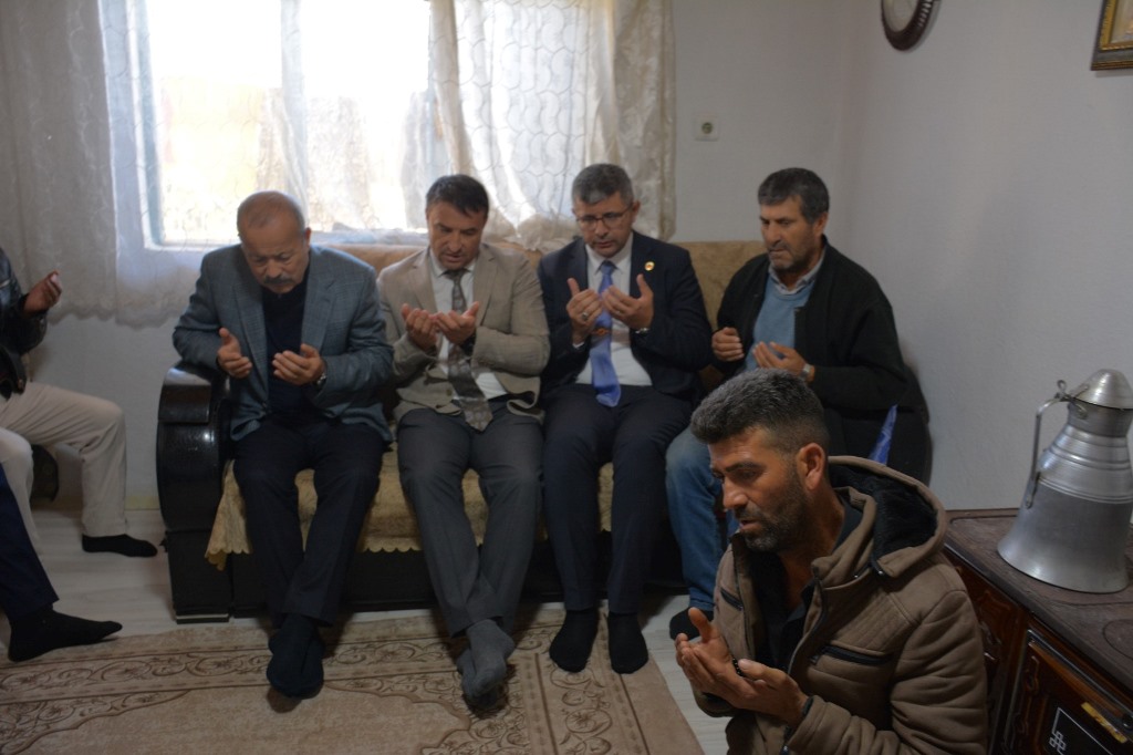 TAYTAK'TAN ÇİMEN VE TANRIKULU AİLELERİNE TAZİYE ZİYARETİ