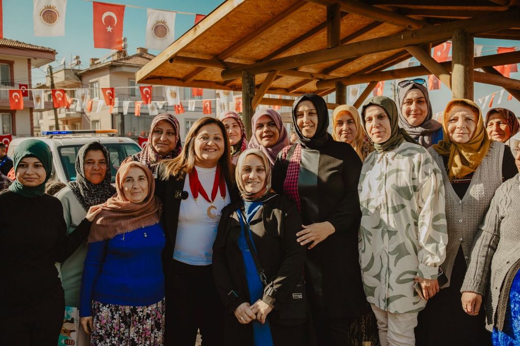 CUMHURİYETİMİZİN 101. YILI İÇİN 101 FİDAN TOPRAKLA BULUŞTU