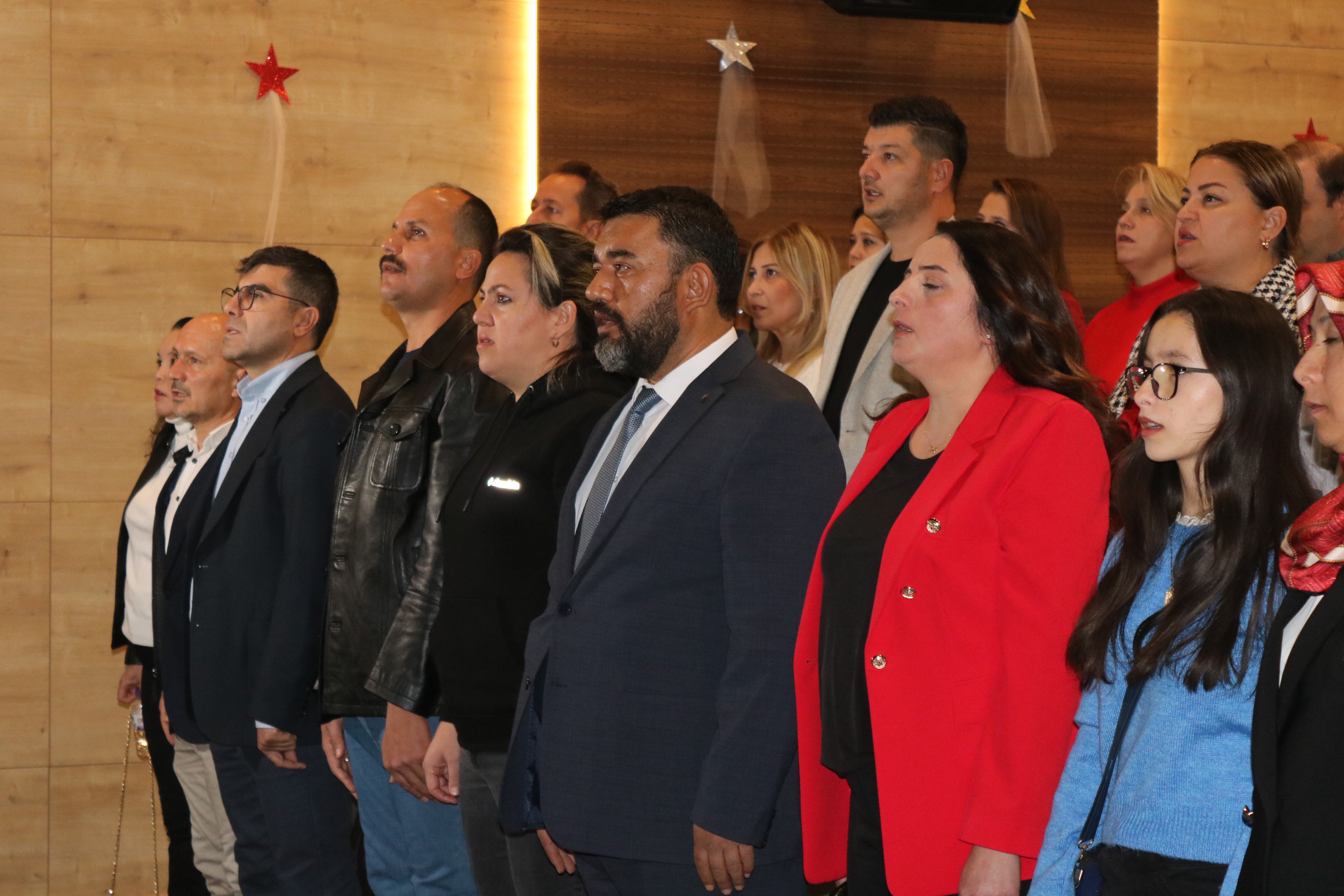 Kocaşaban'ın Minikleri Ayakta Alkışlandı Cumhuriyet Coşkusunu Zirveye Taşıdılar