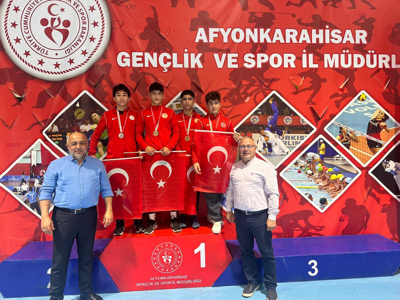 Erkek Serbest Güreş Cumhuriyet Kupası turnuvası sona erdi
