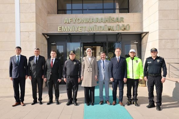 VALİ YİĞİTBAŞI, İL EMNİYET MÜDÜRLÜĞÜ'NÜ ZİYARET ETTİ