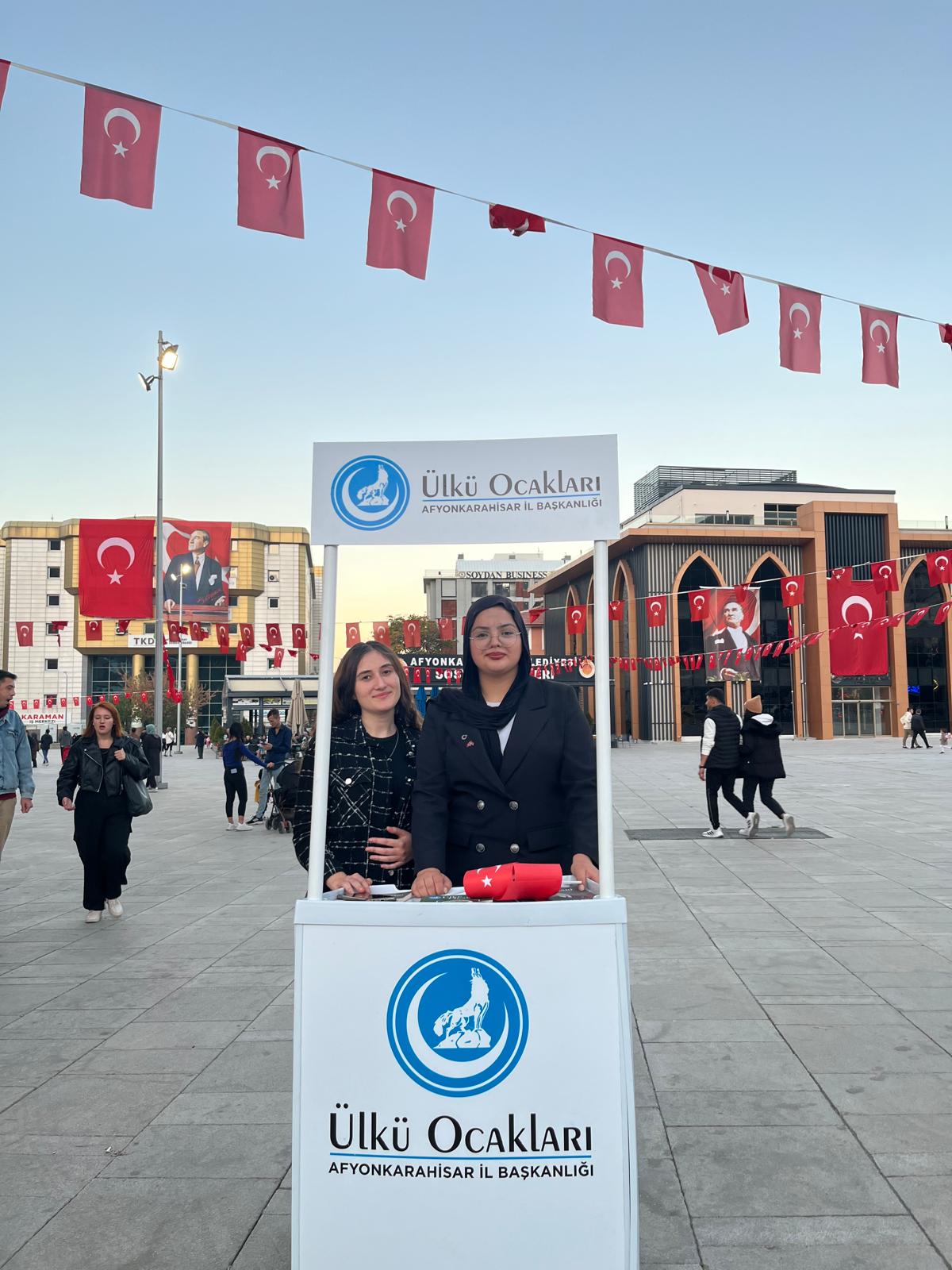 "TÜRK MİLLETİ, TÜM MİLLETLERE ÖRNEK OLMUŞTUR"