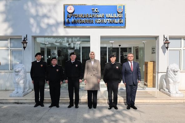 VALİ YİĞİTBAŞI, İL JANDARMA KOMUTANLIĞINI ZİYARET ETTİ