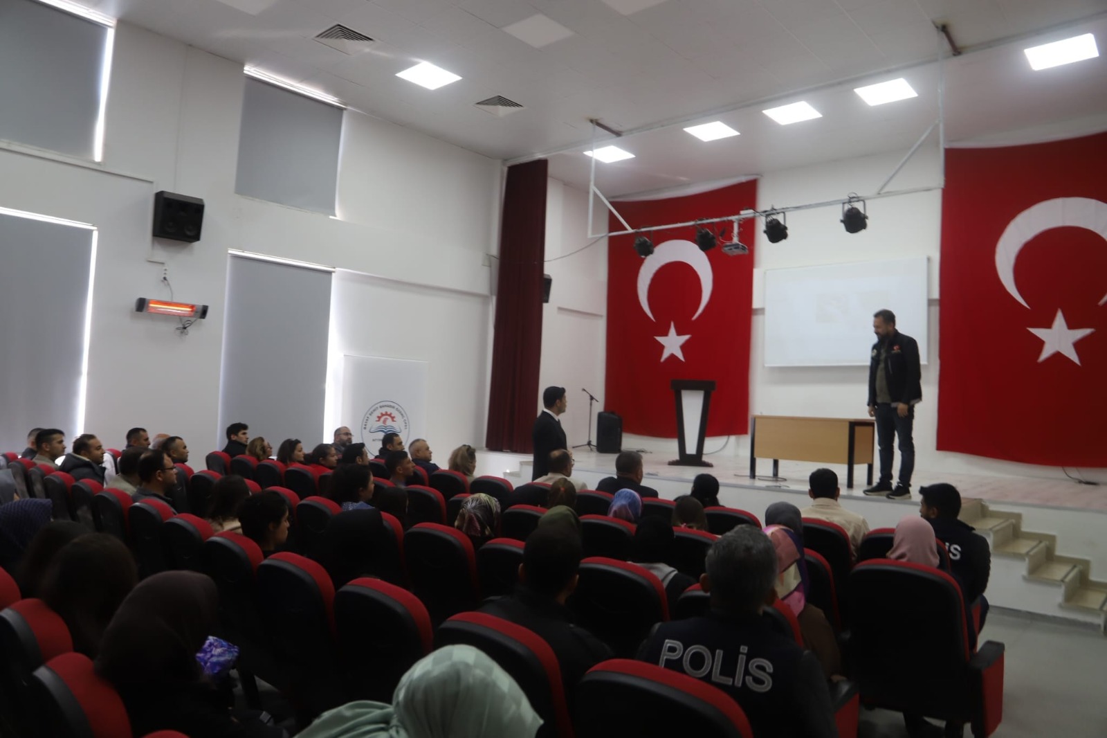 BAYAT İLÇESİNDE “EN İYİ NARKOTİK POLİSİ; ANNE” EĞİTİMİ VERİLDİ