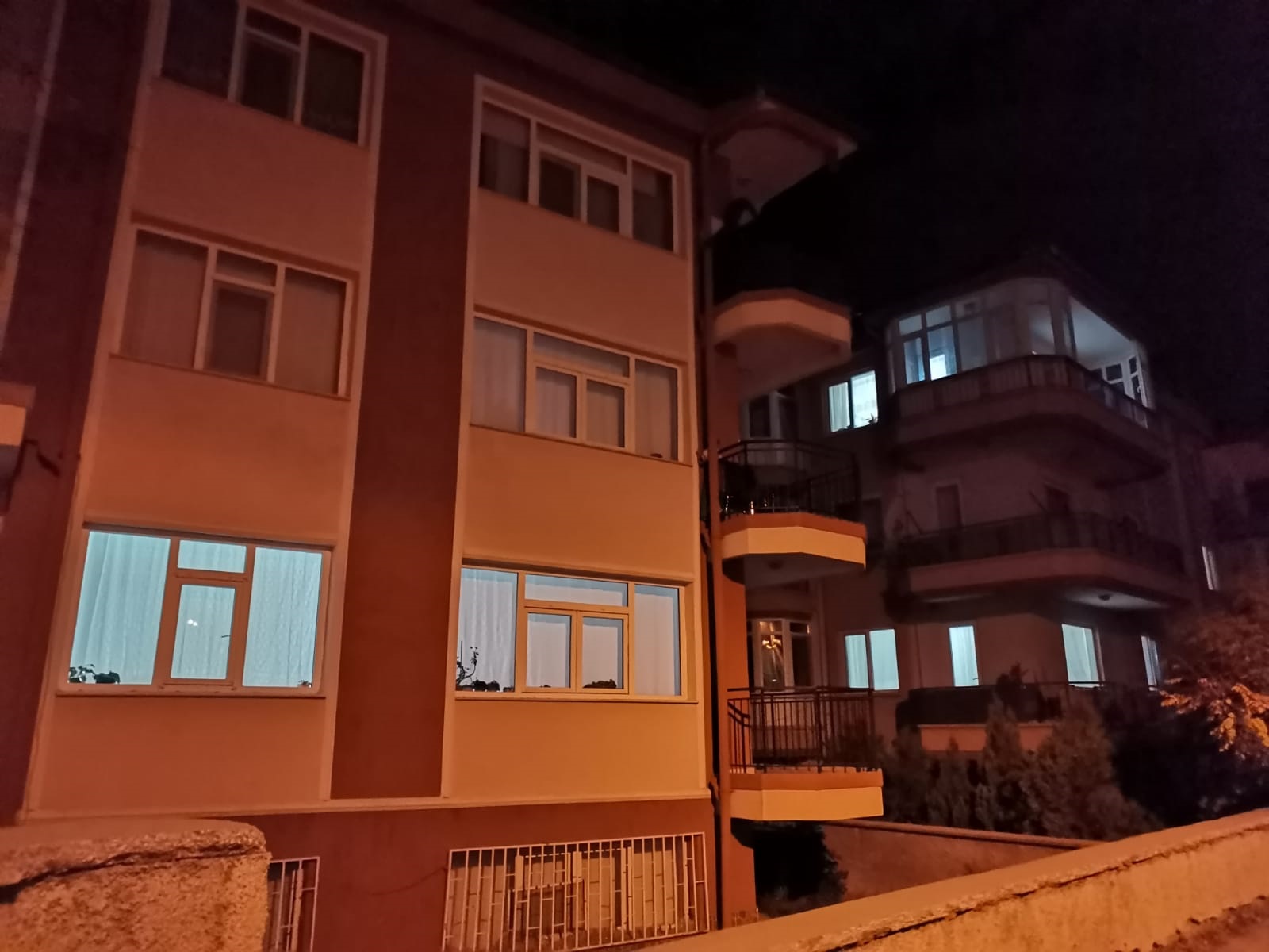 Mareşal Fevzi Çakmak Mahallesi'nde  Elektrik Kesintisine OEDAŞ’tan Hızlı Müdahale