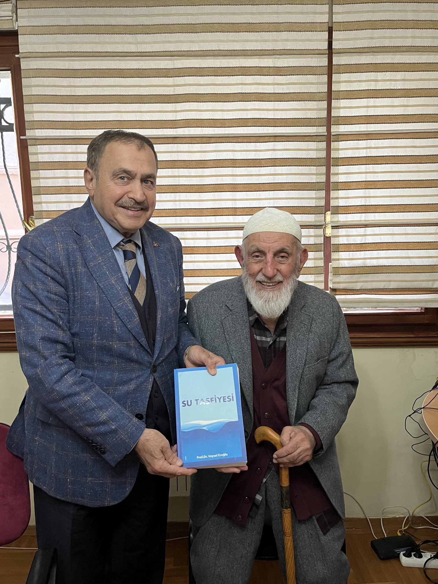 Eski Bakan Eroğlu'ndan Prof. Dr. Nevzat Kor'a Anlamlı Ziyaret