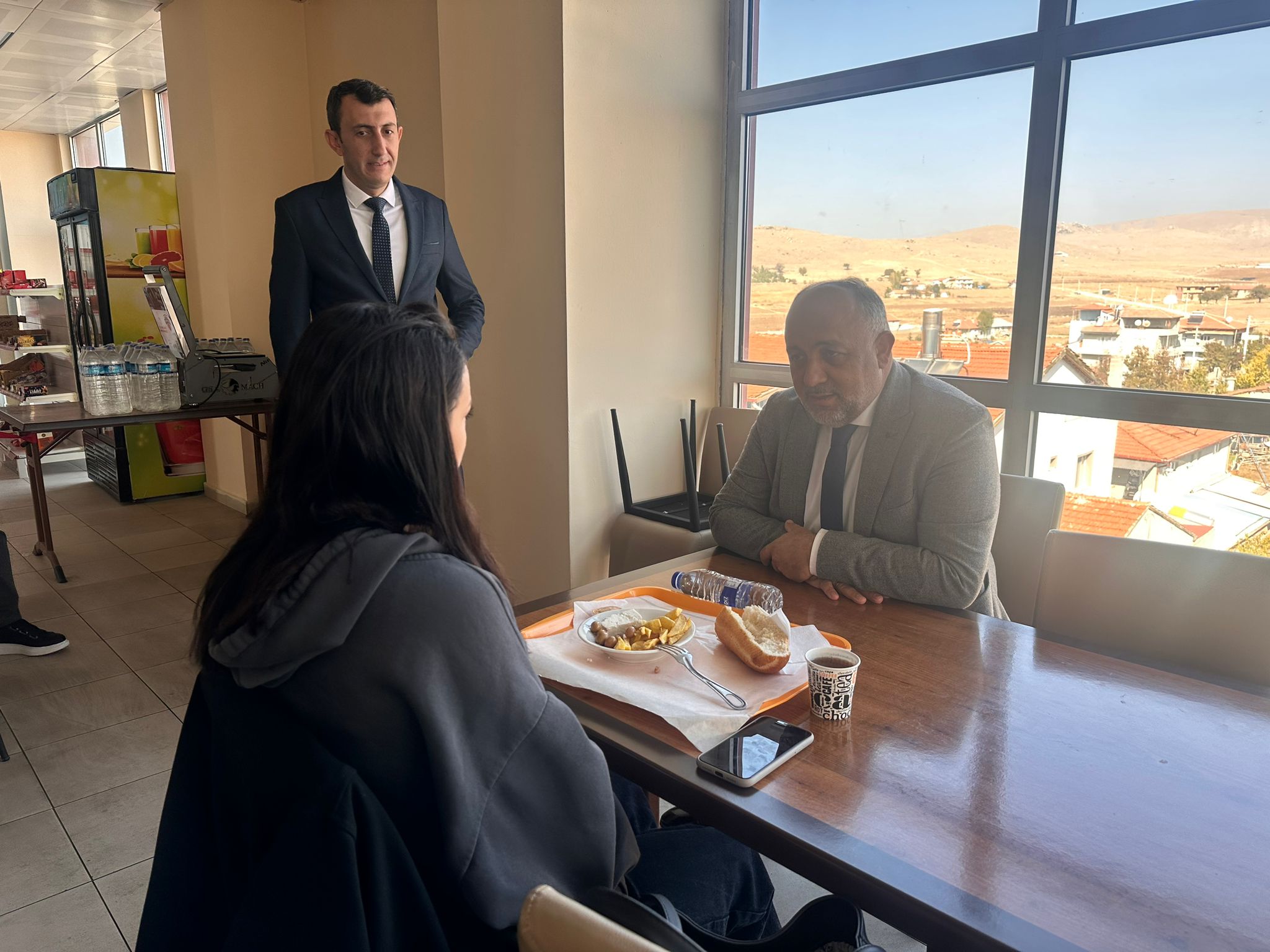 Gençlik ve Spor İl Müdürü Kasapoğlu Şuhut’ta Öğrencilerle Bir Araya Geldi
