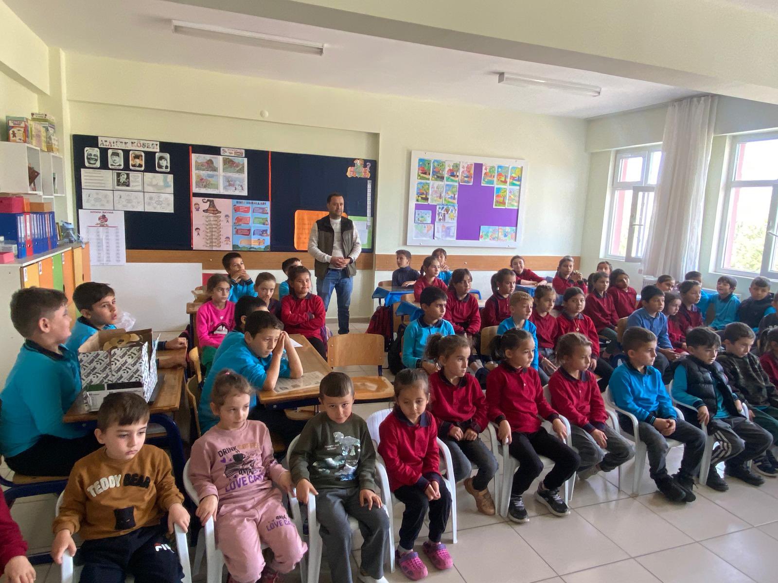Doğayı Sevdiren Kahramanlar Öğrencilerle Bir Araya Geldi