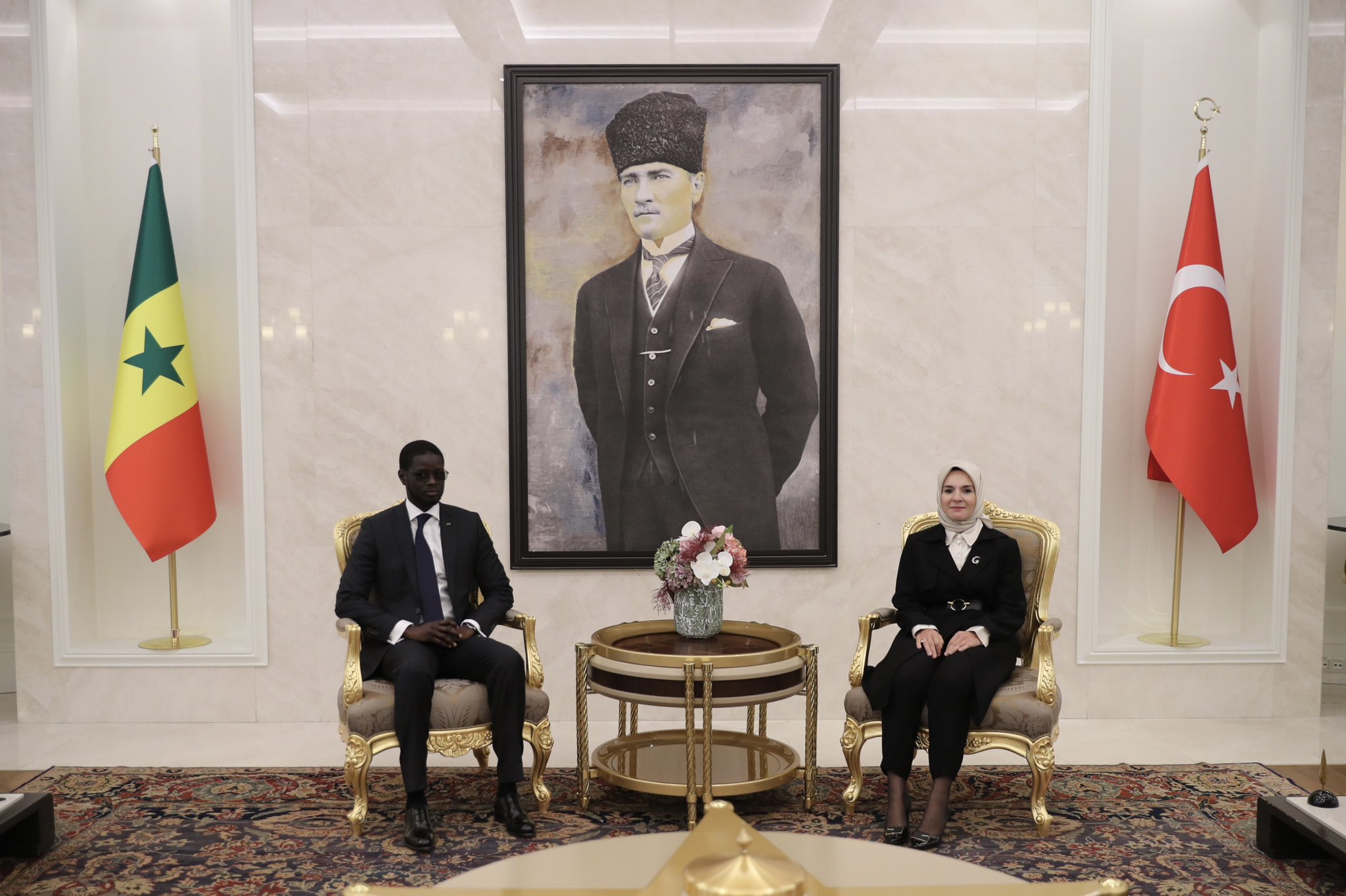 Bakan Göktaş  Senegal Cumhurbaşkanı Faye’yi Karşıladı