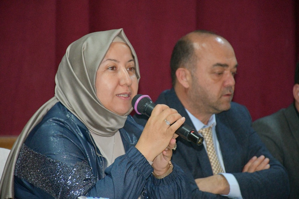 BAŞKAN KILINÇARSLAN, BELEDİYE PERSONELLERİYLE YEMEKTE BİR ARAYA GELDİ