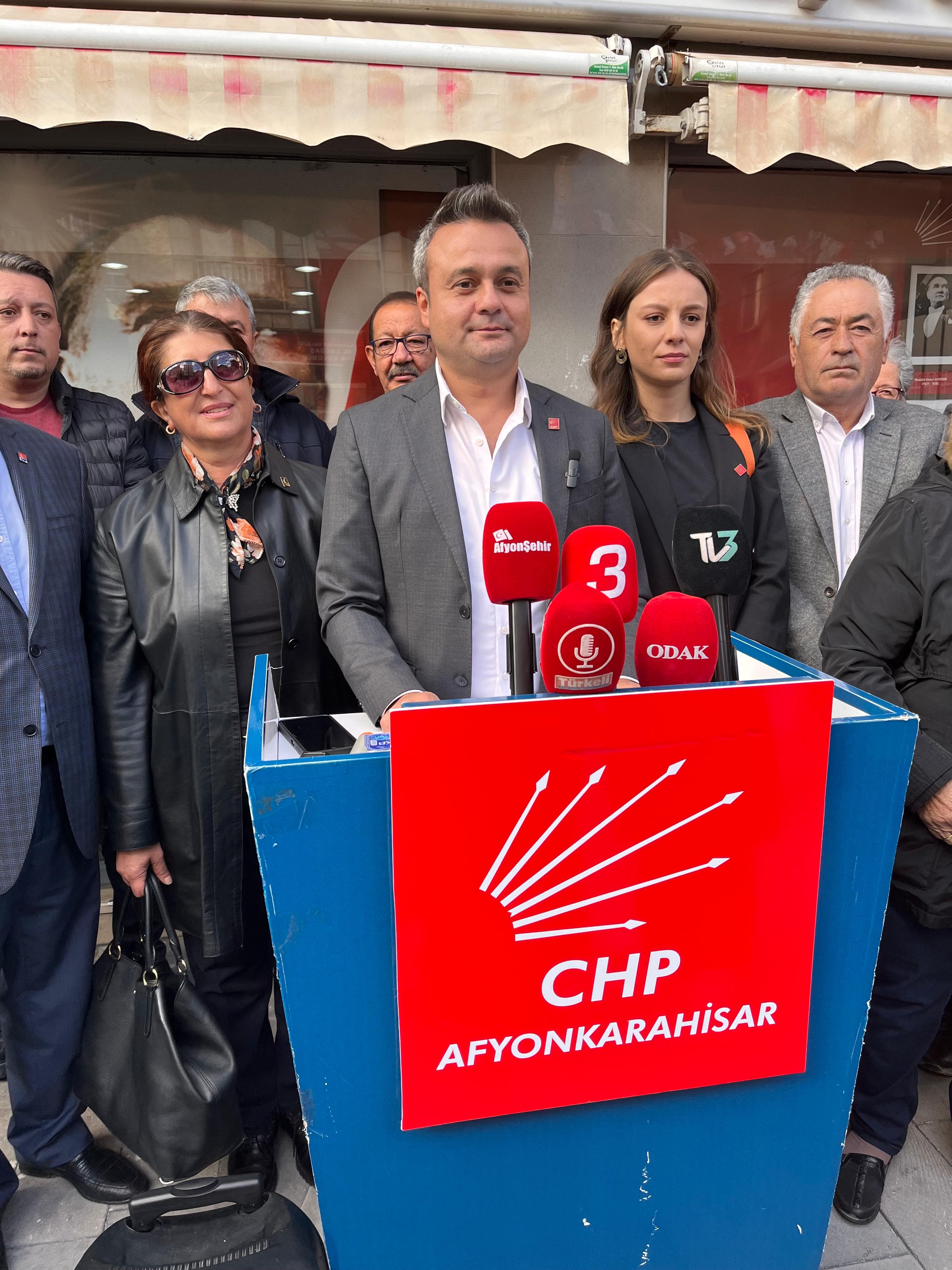 “Hukuksuz Tutuklamalarla Halk İradesine Darbe Vurulamaz!”