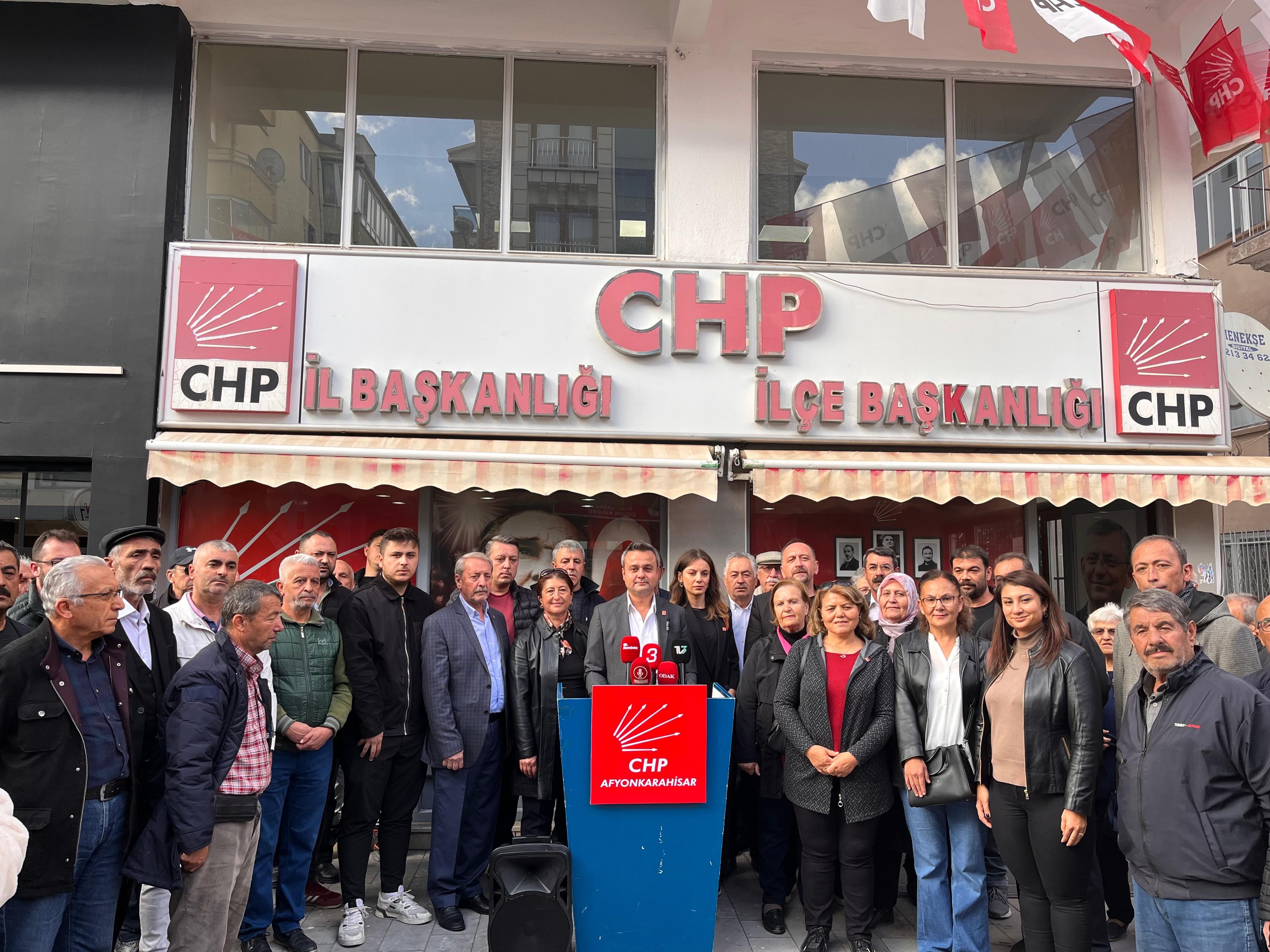 “Hukuksuz Tutuklamalarla Halk İradesine Darbe Vurulamaz!”