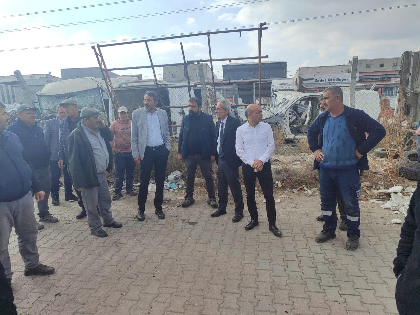 Sanayi Sitesi Yangını Sonrası Esnafa Destek Ziyareti: AESOB ve Oda Başkanları Zararı Yerinde İnceledi