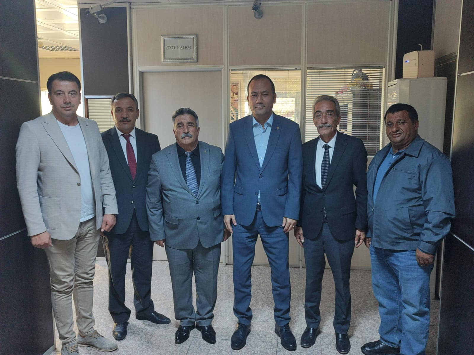 Afyonkarahisar Esnaf Heyeti’nden Kaymakam Topuz’a Anlamlı Ziyaret
