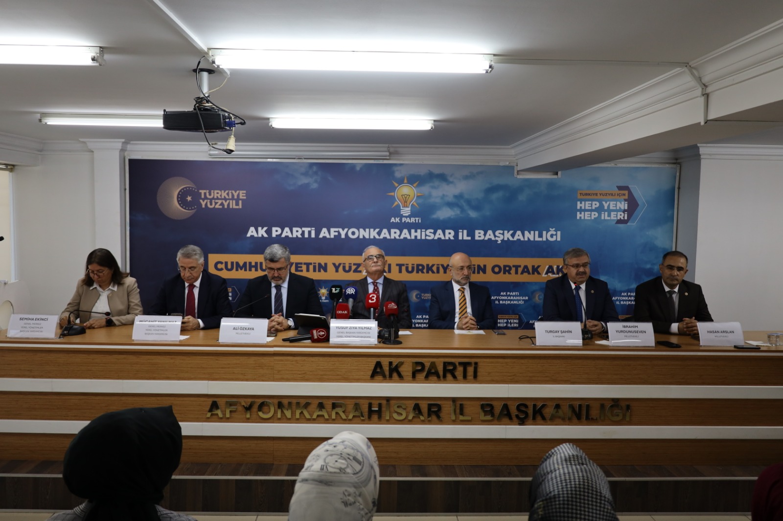 AK Parti Genel Başkan Yardımcısı Yılmaz Afyon’da Teşkilatla Buluştu