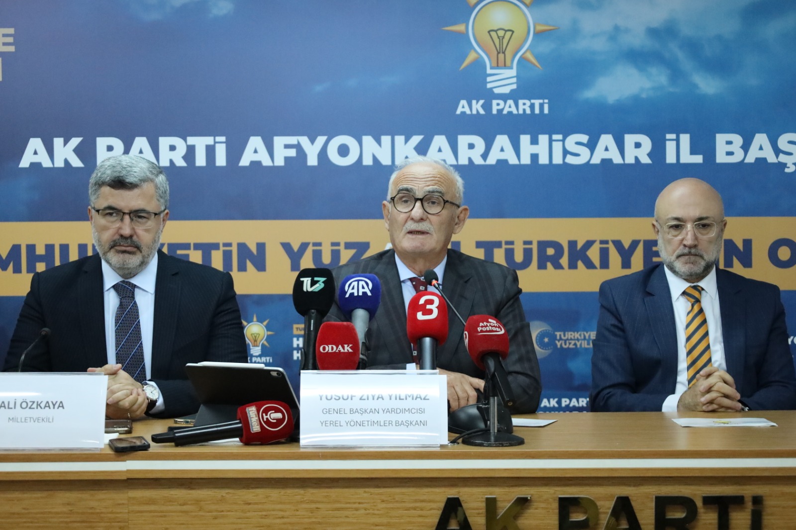 AK Parti Genel Başkan Yardımcısı Yılmaz Afyon’da Teşkilatla Buluştu