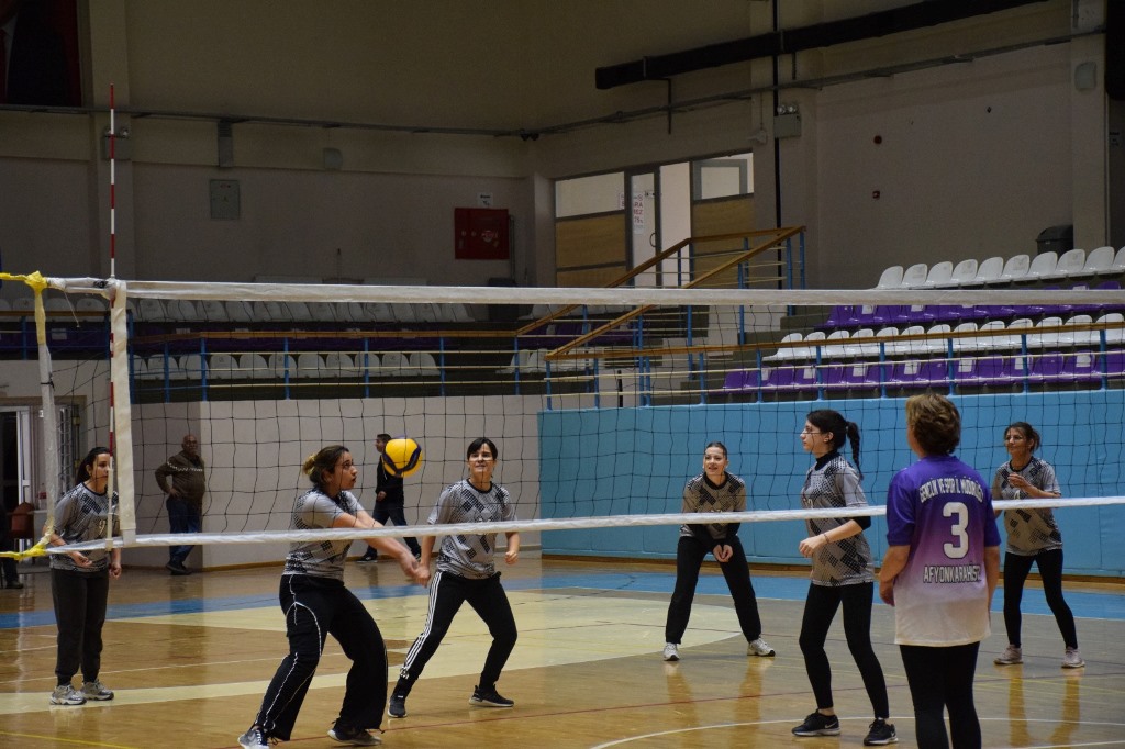 "KADINA ŞİDDETE SIFIR TOLERANS" TEMALI VOLEYBOL MÜSABAKASI DÜZENLENDİ