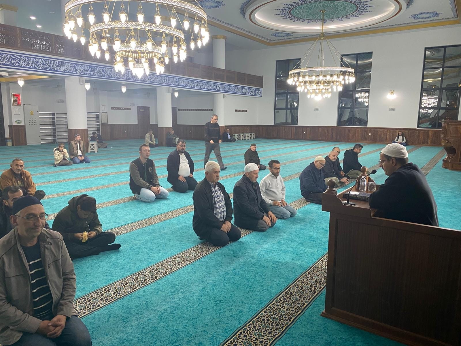 “BİZ BİR AİLEYİZ, CUMA GÜNÜ AİLECE CAMİDEYİZ” PROGRAMI DÜZENLENDİ