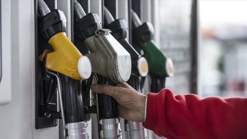 Tabelaya yansıdı: Otogaza zam, motorin ve benzine indirim!