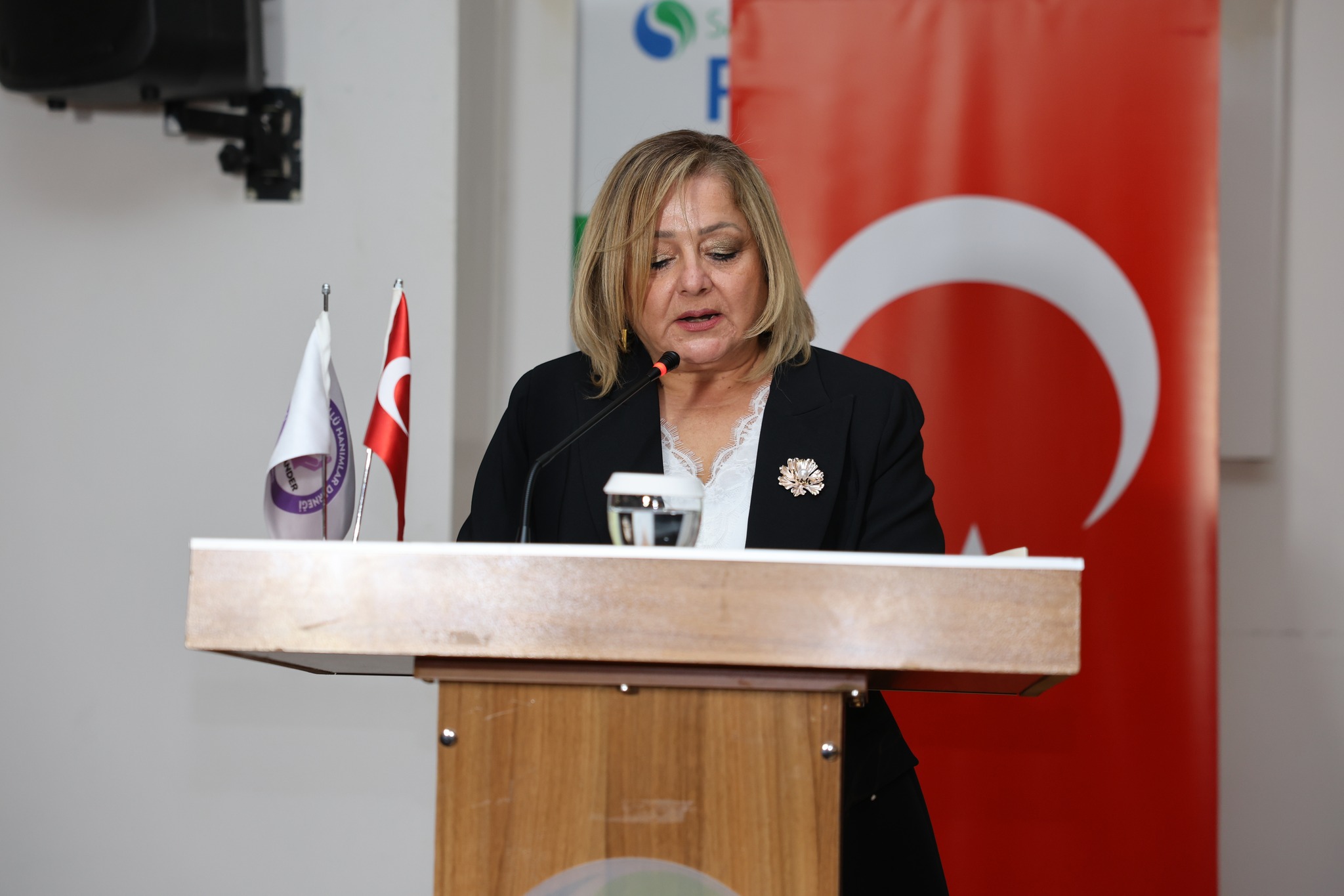 Vali Yiğitbaşı, Gönüllü Hanımlar Derneği’nin 10. Yıl Kutlamasına Katıldı