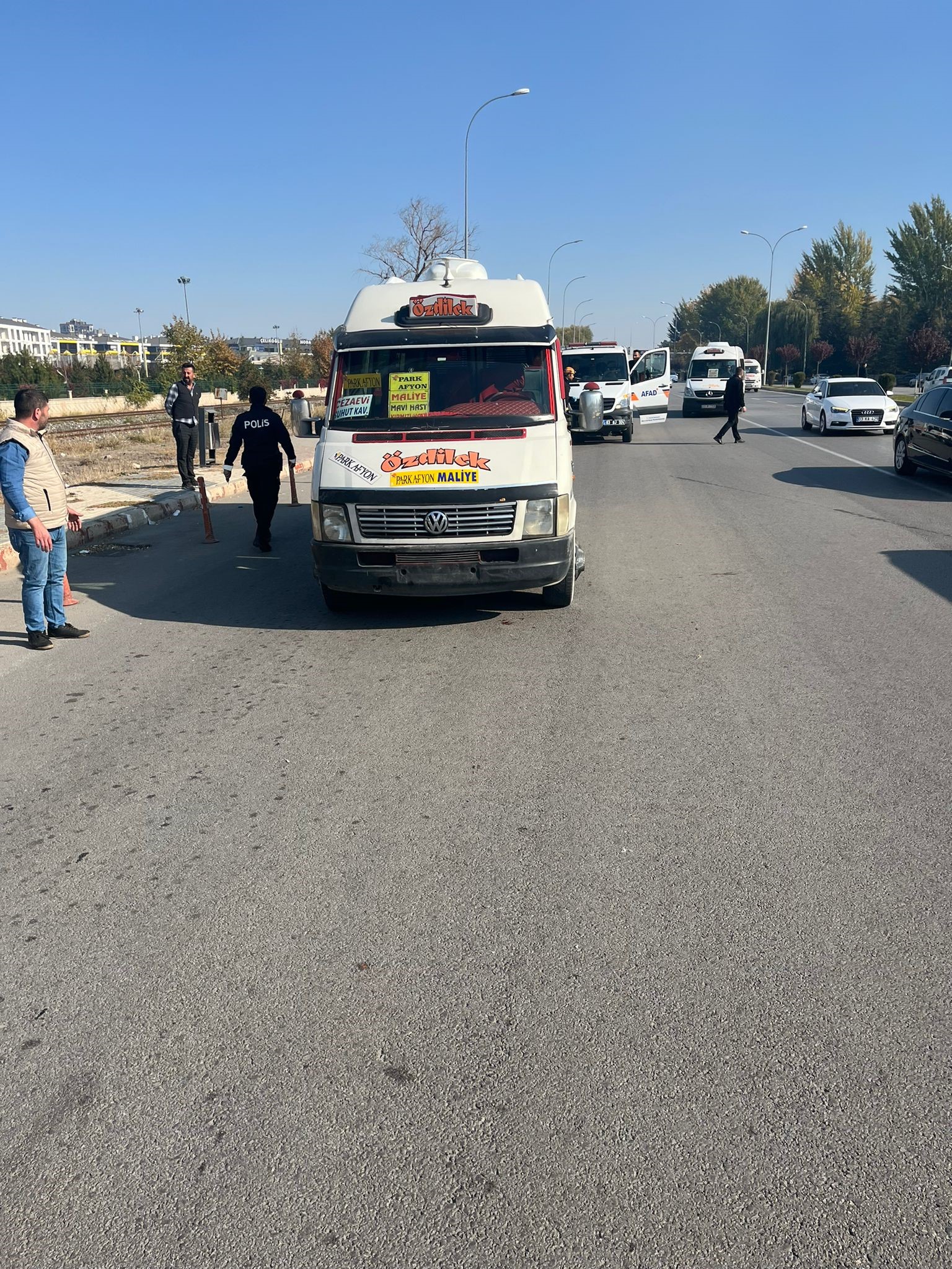 Kullandığı dolmuştan inen iki yolcusunu ezen şoför tutuklandı