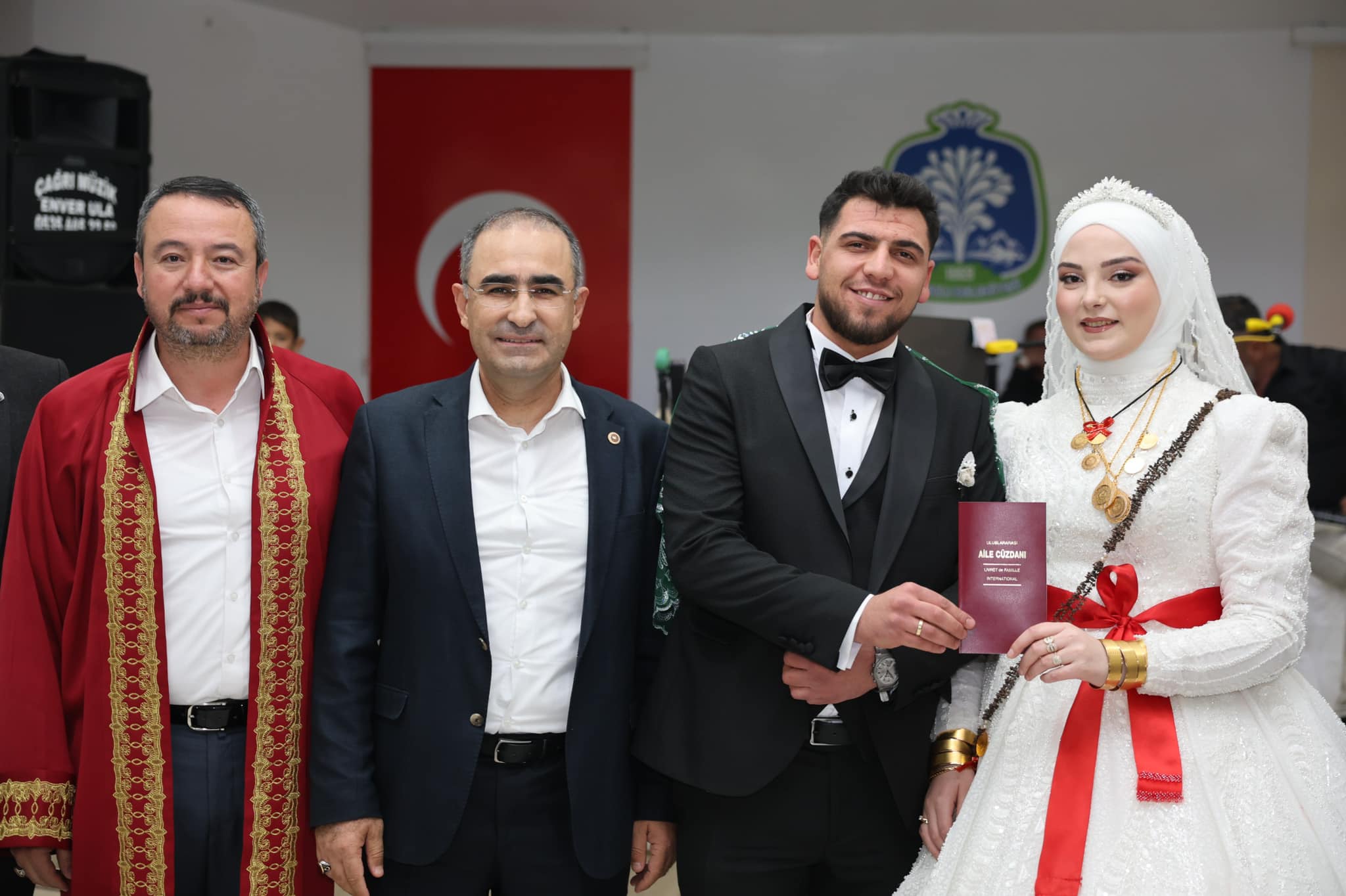 AK Partili Arslan Sandıklı’da Genç Çiftlerin Mutluluğuna Ortak Oldu