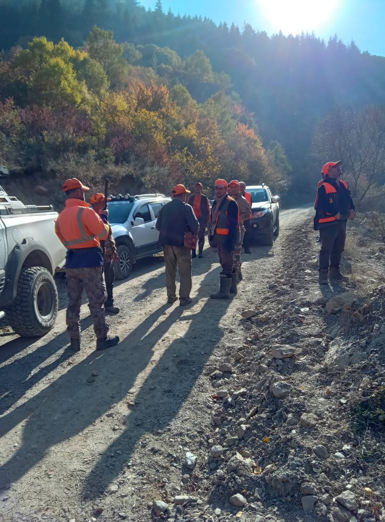 Afyonlu Avcılardan  Köy Halkına Uyarı