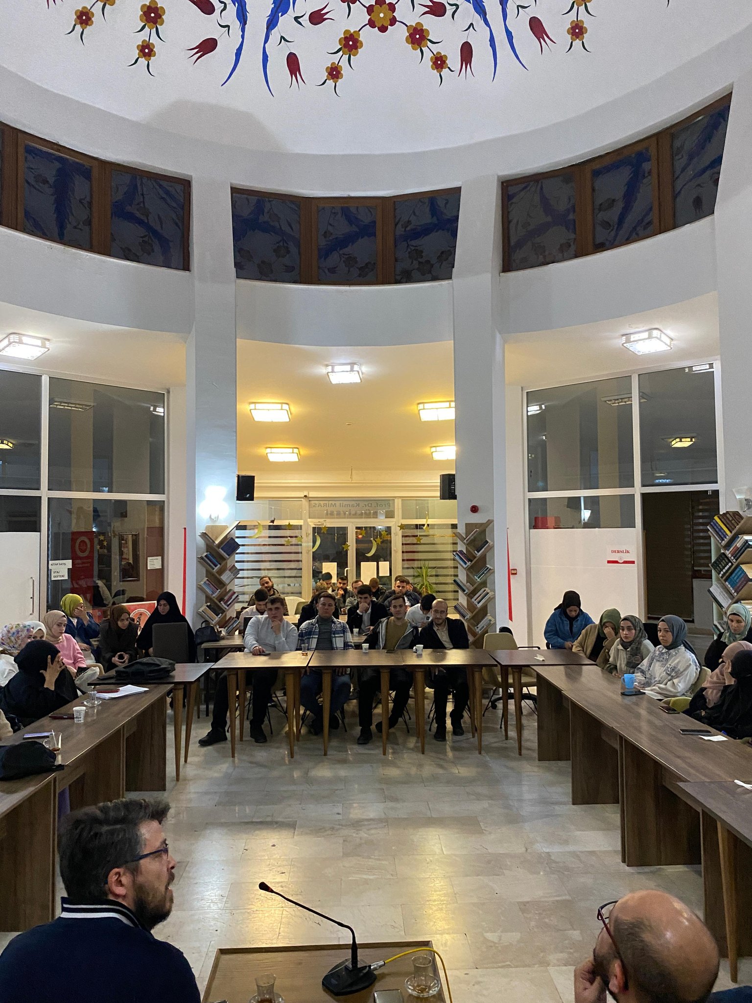Akademik Söyleşiler Diyanet Çatısı Altında Sürüyor
