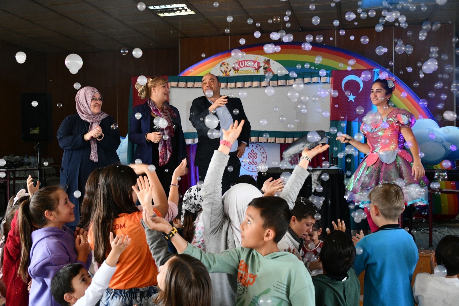 İscehisar'da 4. Geleneksel Çocuk Sanatları Festivali: Eğlence ve Yaratıcılık Dolu Bir Gün