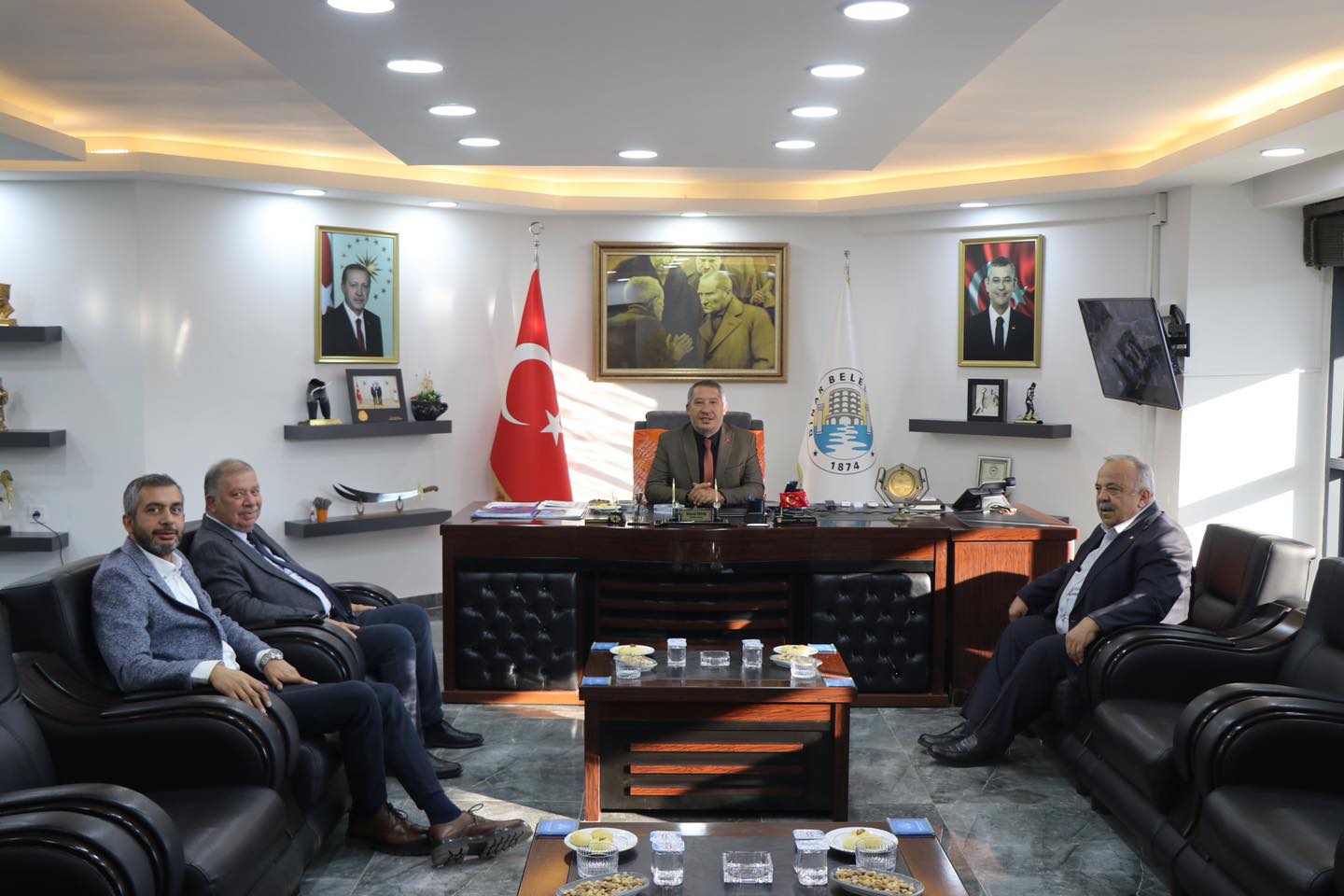 Başkan Topçu, Isparta TSO Heyetini Makamında Kabul Etti