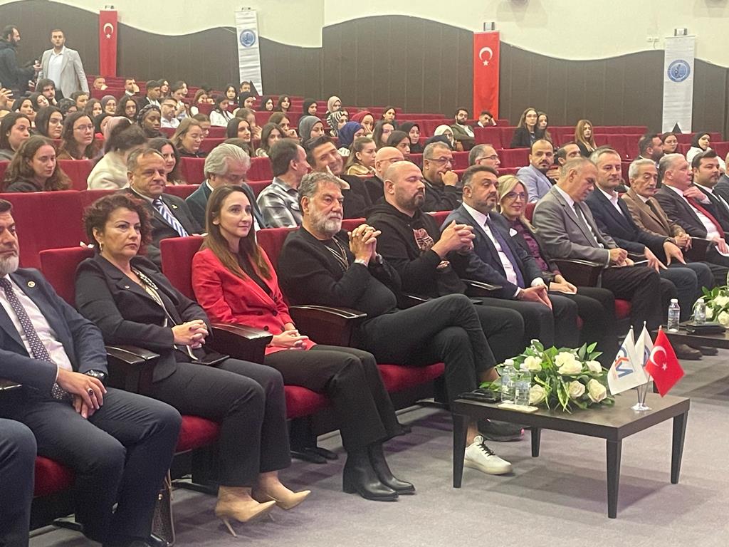 4. KEZ DÜZENLENEN GİRİŞİMCİLİK VE KARİYER ZİRVESİ BAŞLADI