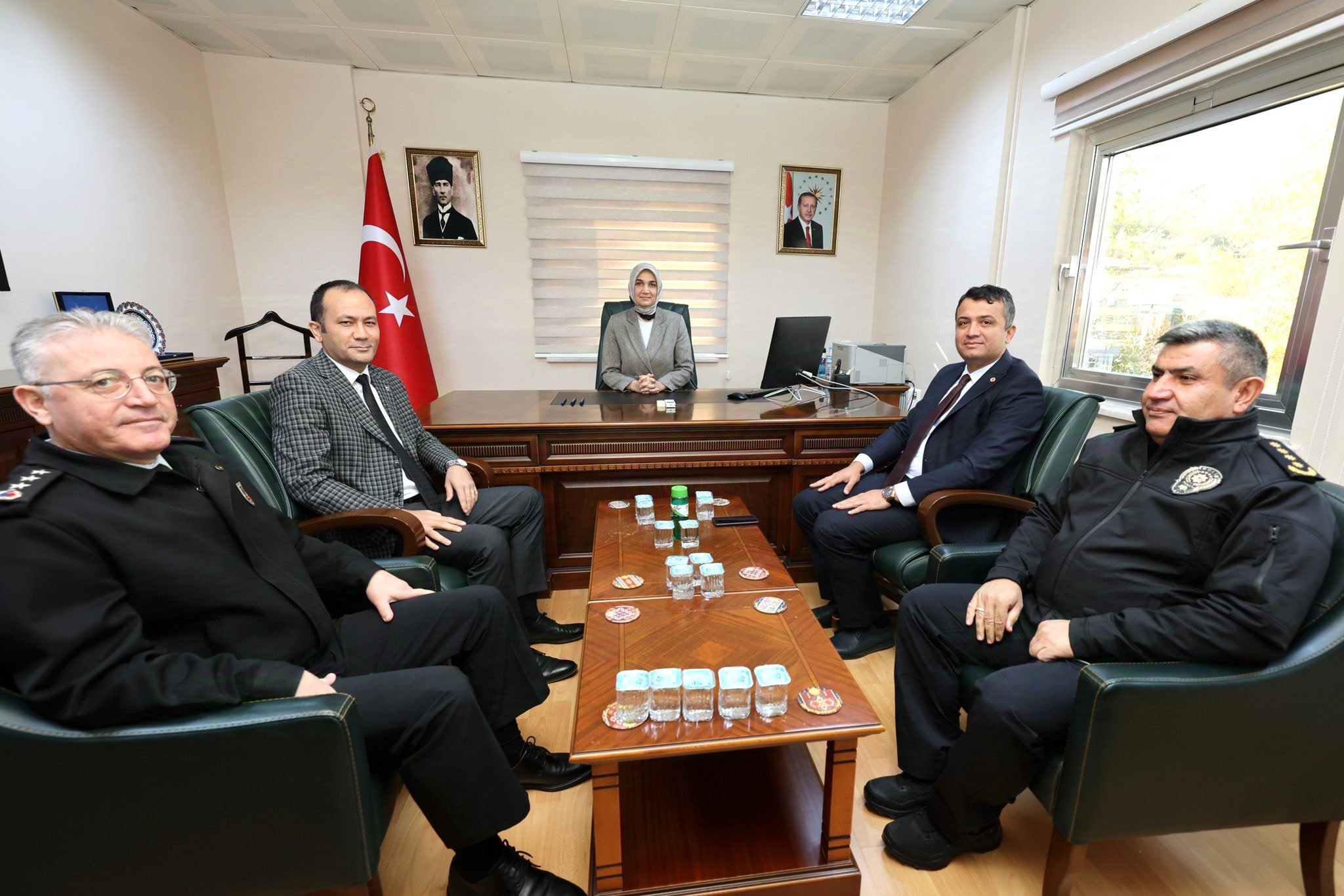 Vali Doç. Dr. Kübra Güran Yiğitbaşı Çay Kaymakamlığını Ziyaret Etti