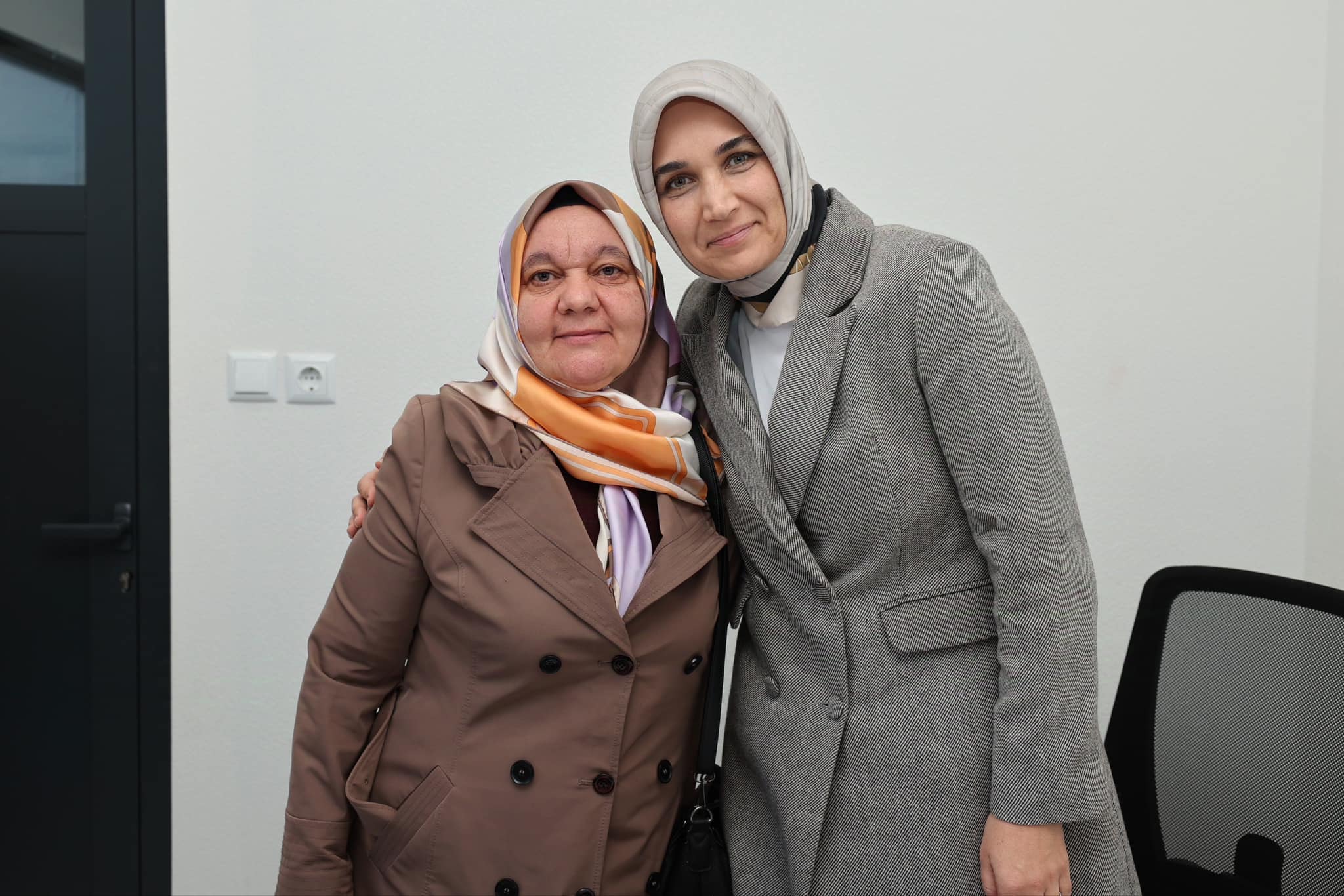 Vali Yiğitbaşı, Çay’da Vatandaşların Taleplerini Dinledi