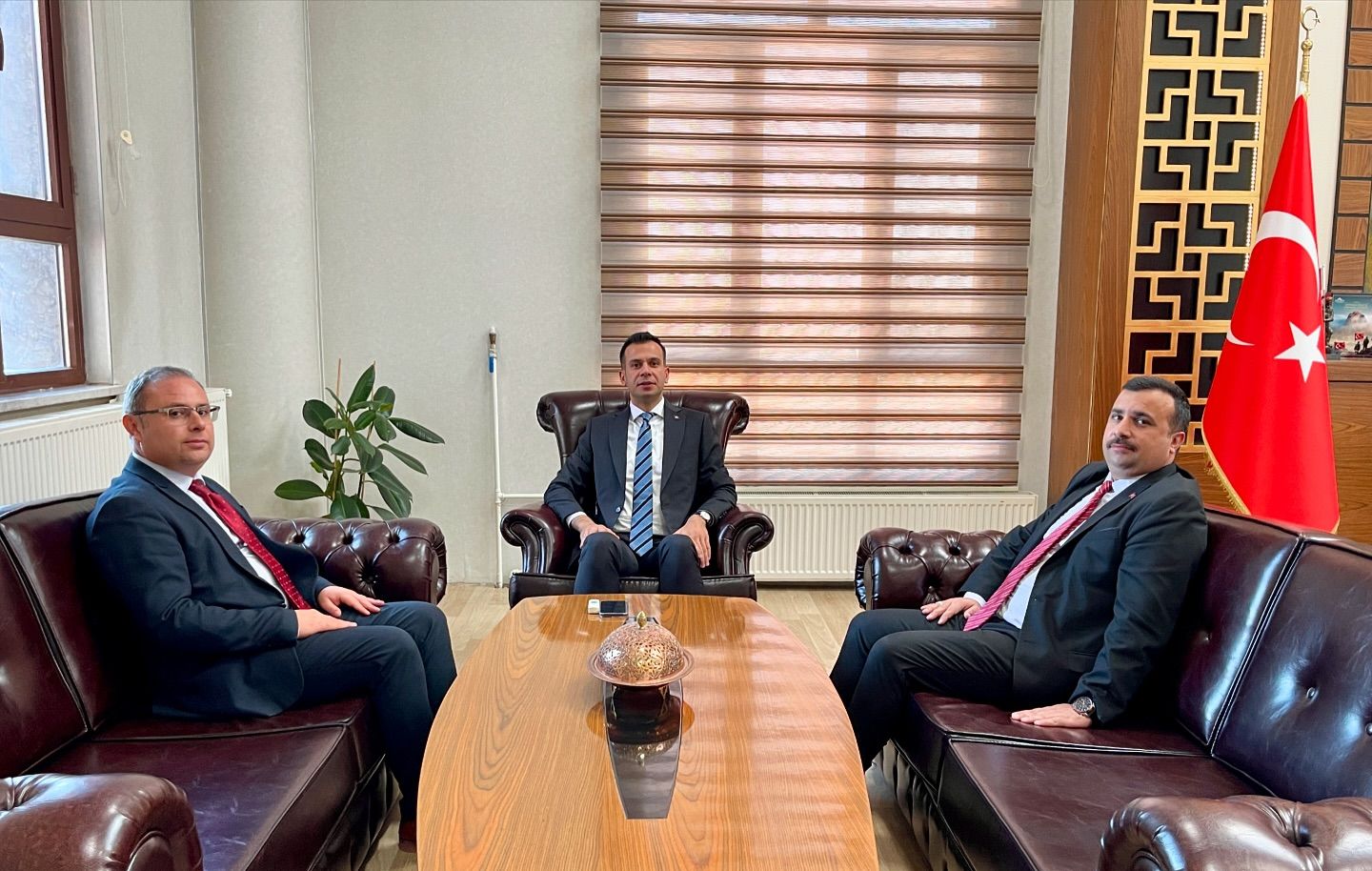 Müdür Tanyeri'den Kaymakam Aslan'a Hayırlı Olsun Ziyareti