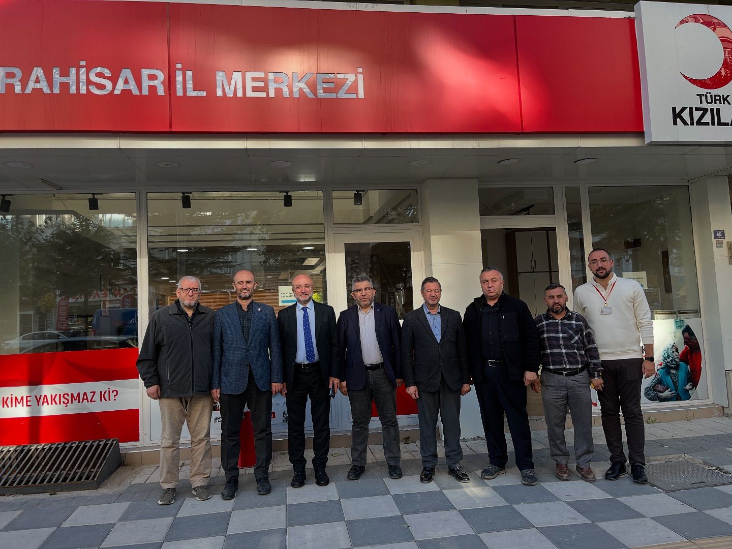Kızılay Haftası'nda AK Parti Heyetinden Anlamlı Ziyaret