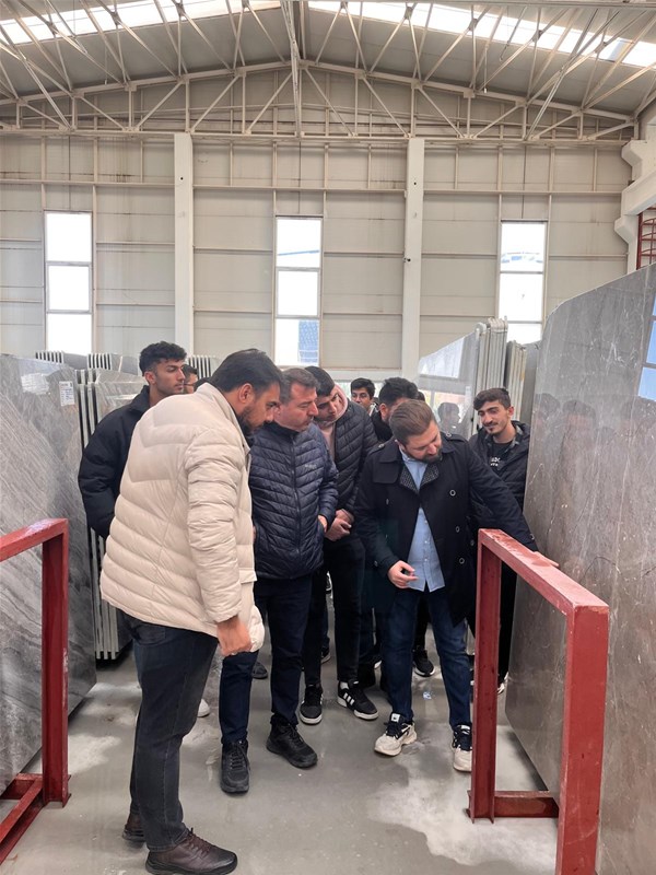 AKÜ Öğrencileri Mermer Fabrikalarını Ziyaret Etti