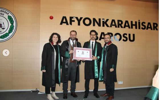 Genç Avukat Uslu, Yemin Ederek Ruhsatını Aldı