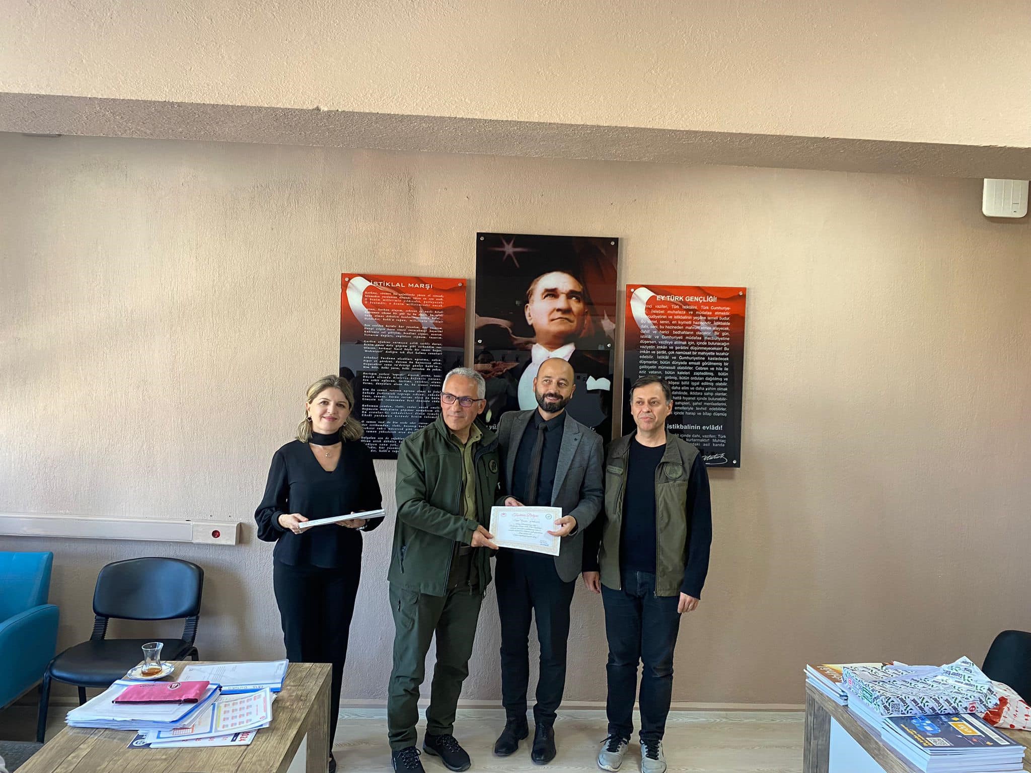 Şehitlik Bakım Çalışmalarına Katkı Sağlayan Öğrencilere Teşekkür Belgesi