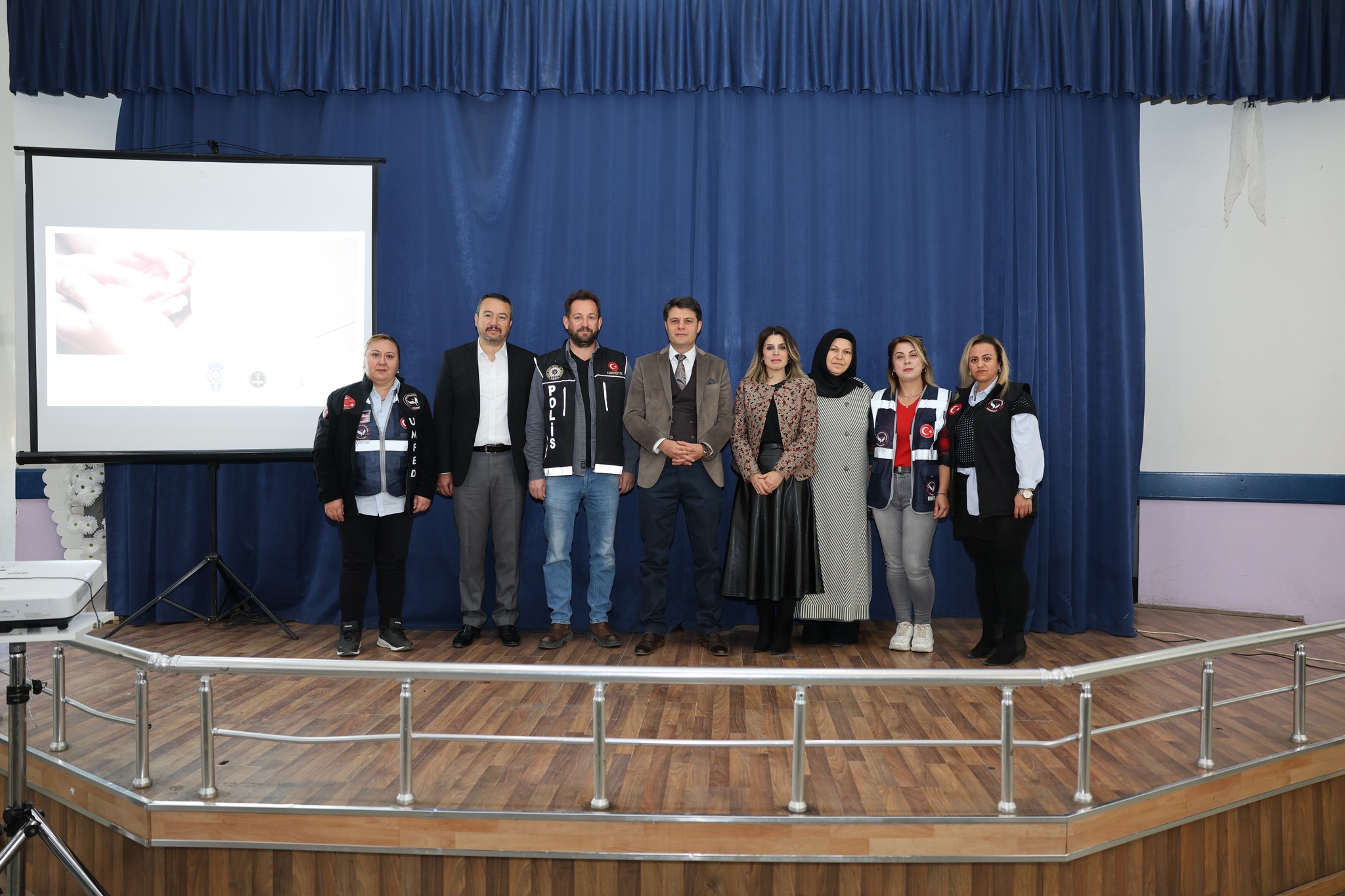 Sandıklı’da Uyuşturucu Kullanımına Karşı Seminer Düzenlendi
