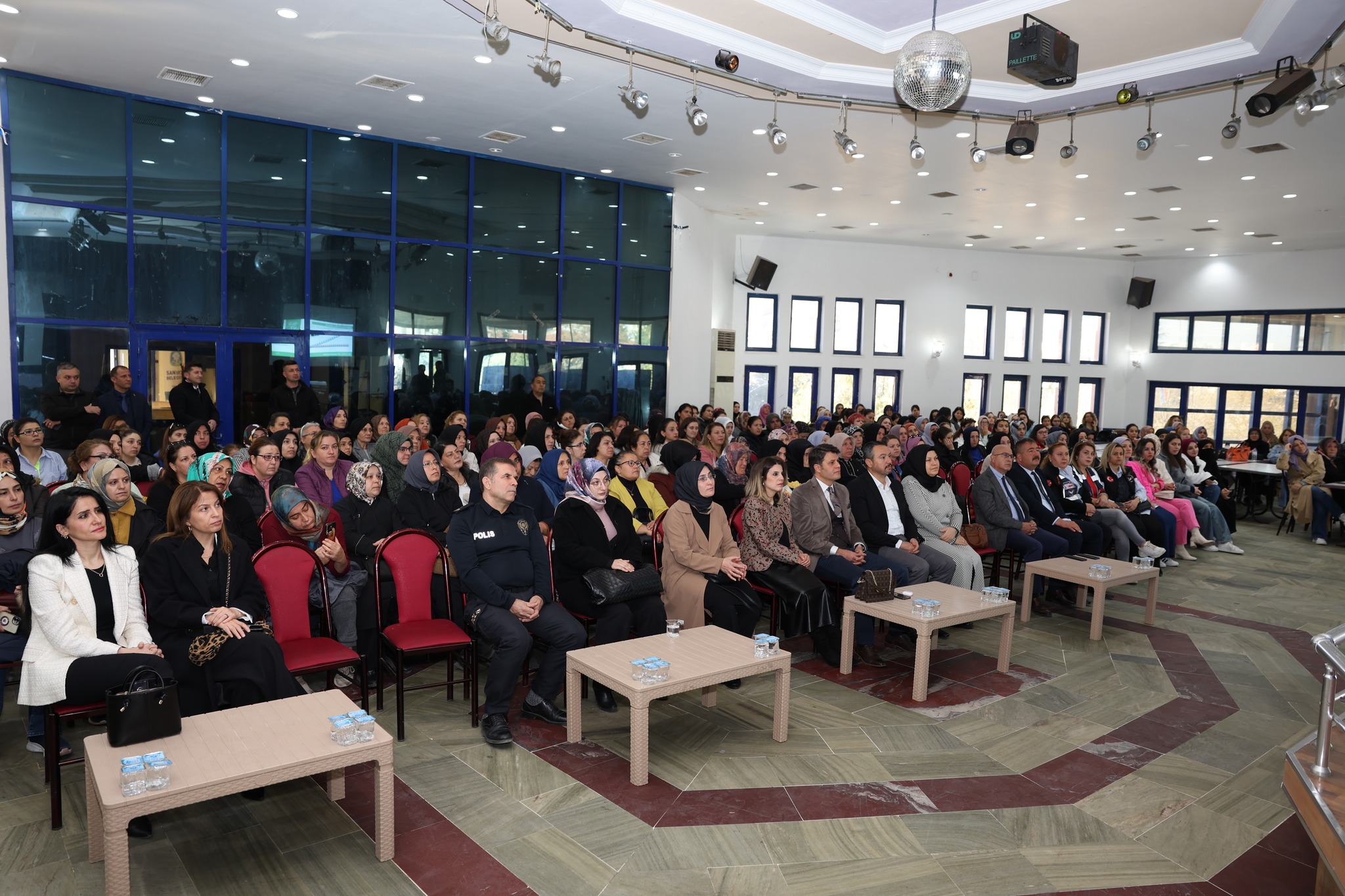 Sandıklı’da Uyuşturucu Kullanımına Karşı Seminer Düzenlendi