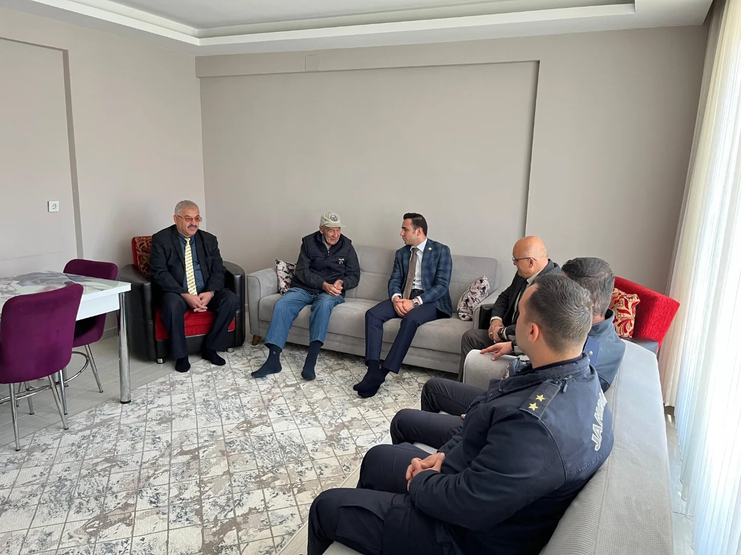  Kaymakam Demirci, Şehit Ailelerini Ziyaret Etti