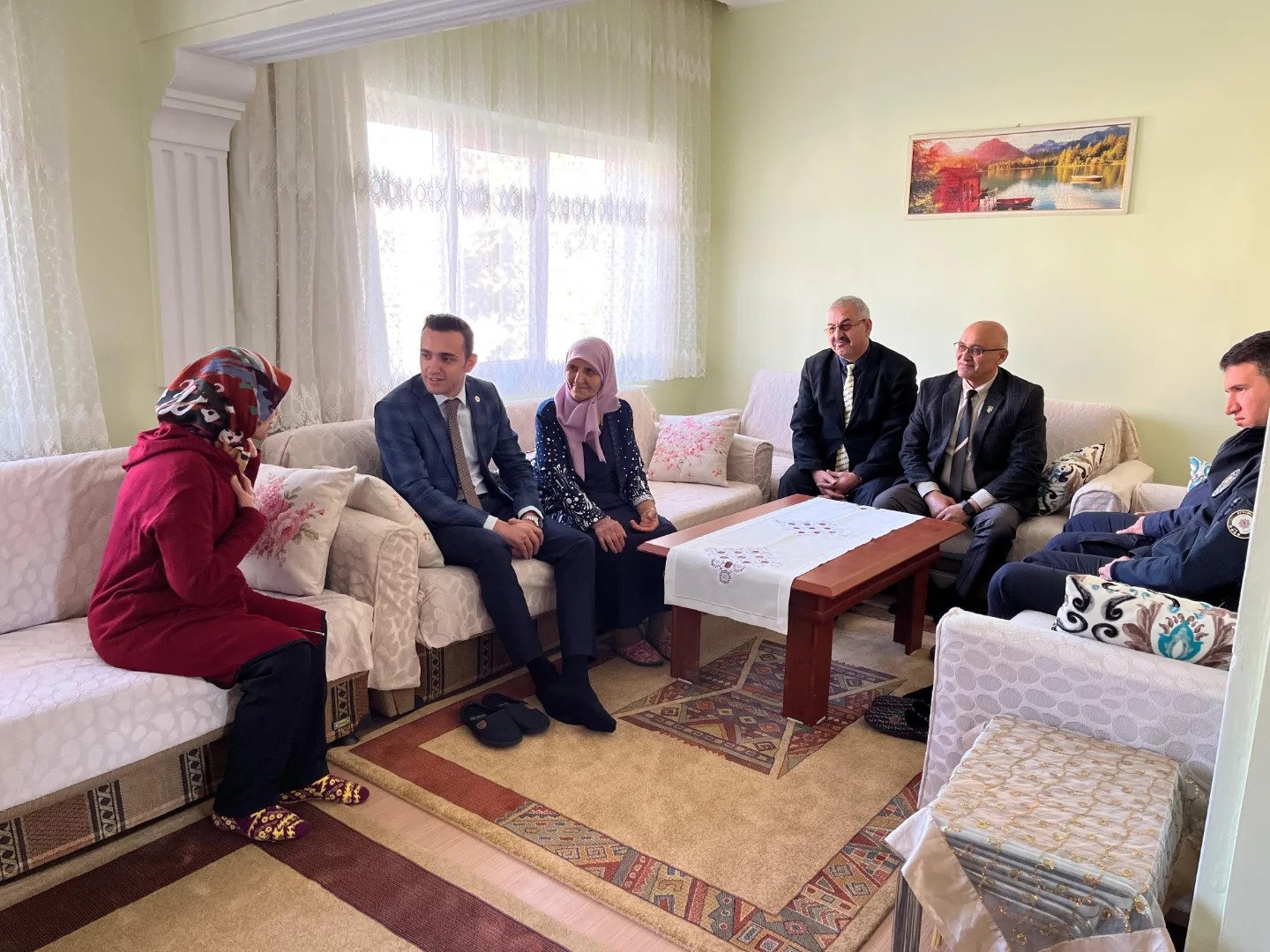  Kaymakam Demirci, Şehit Ailelerini Ziyaret Etti