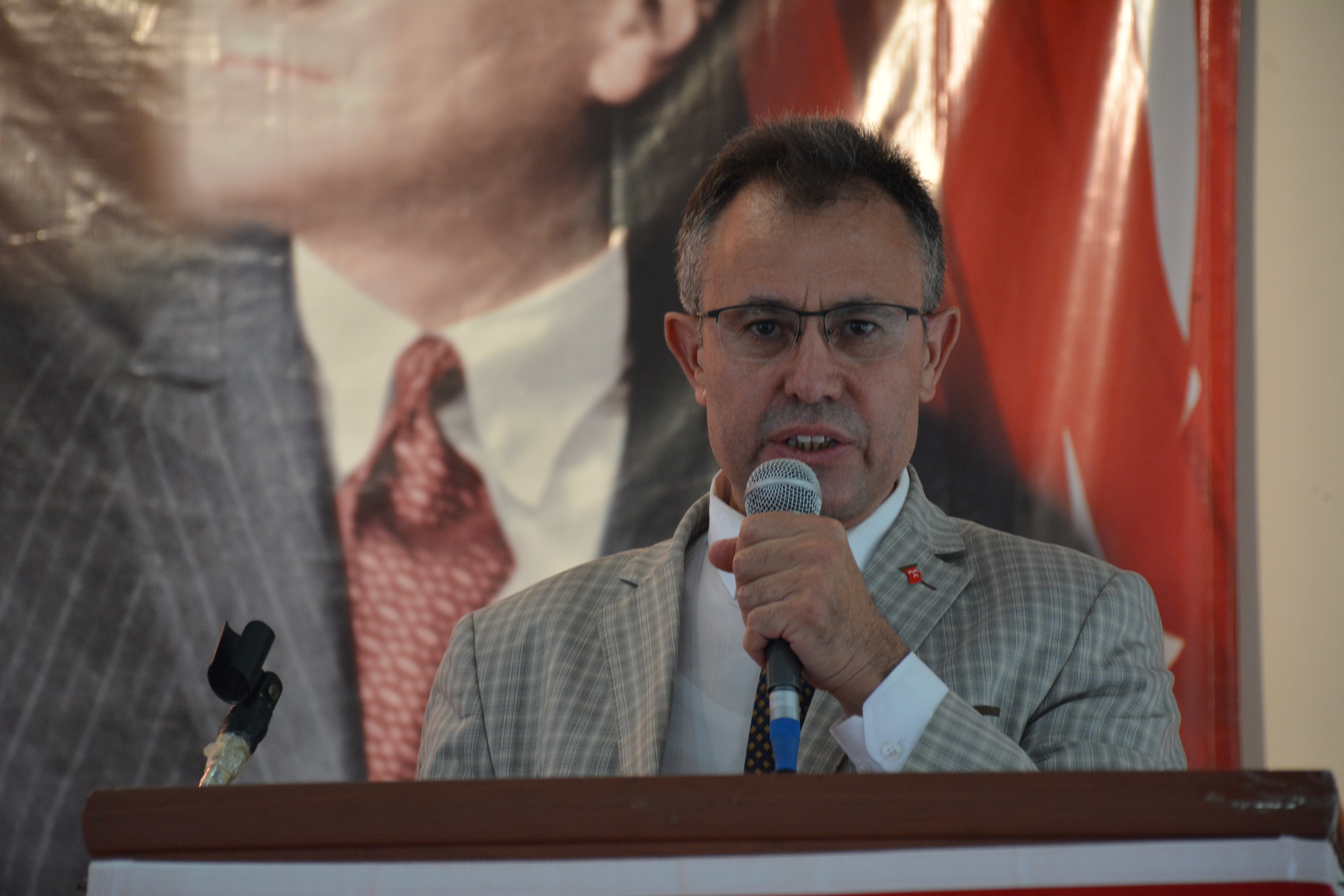 Bostancı'dan Mısırlıoğlu'na Sert Yanıt: "Haddini Bil, Terbiyeni Takın"