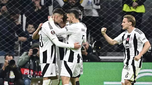 Beşiktaş Malmö’yü 2-1'lik Skorla Geçti