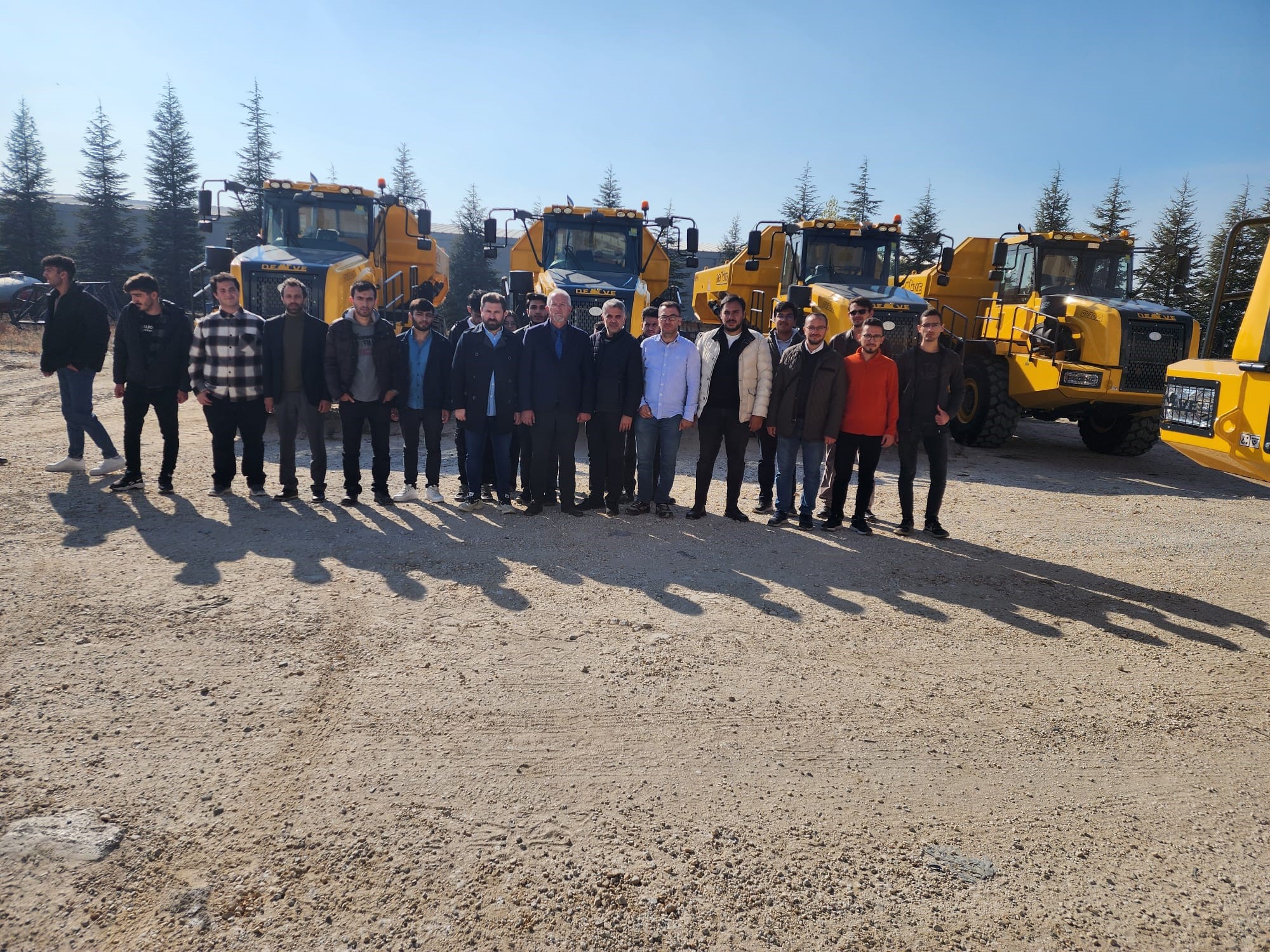 Afyonkarahisar'da Gençler Mermer ve Makine Fabrikalarında Teknik Gezdi