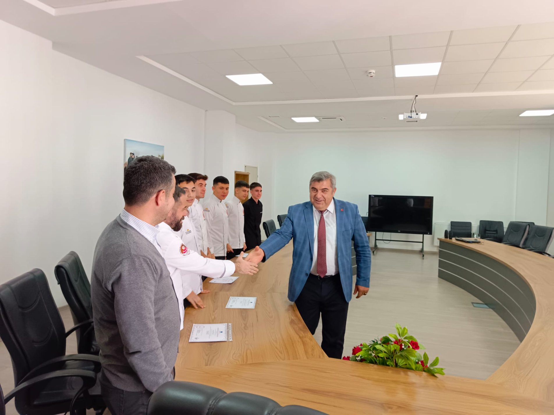 Müdür Sünnetci Erasmus Projesi Katılımcısı Öğrencileri Kabul Etti