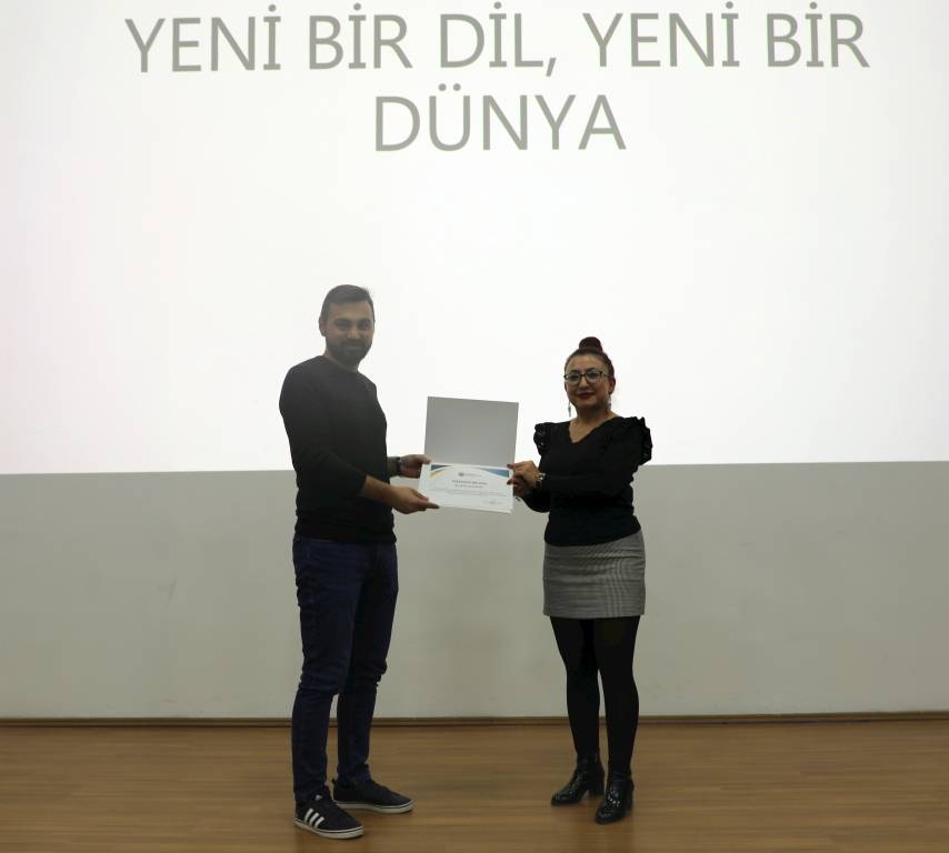 AFSÜ’de Yabancı Dil Öğrenme Stratejileri Konuşuldu