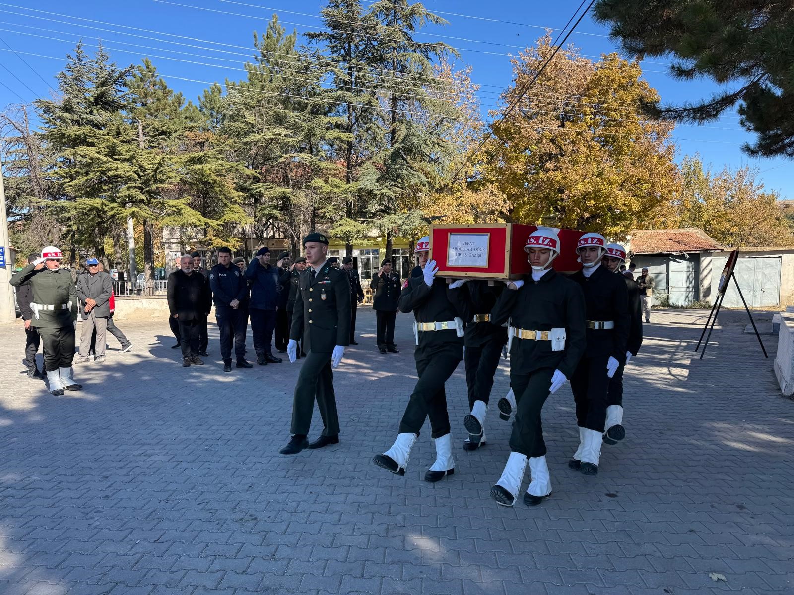 Kıbrıs Gazisi Askeri Törenle Son Yolculuğuna Uğurlandı